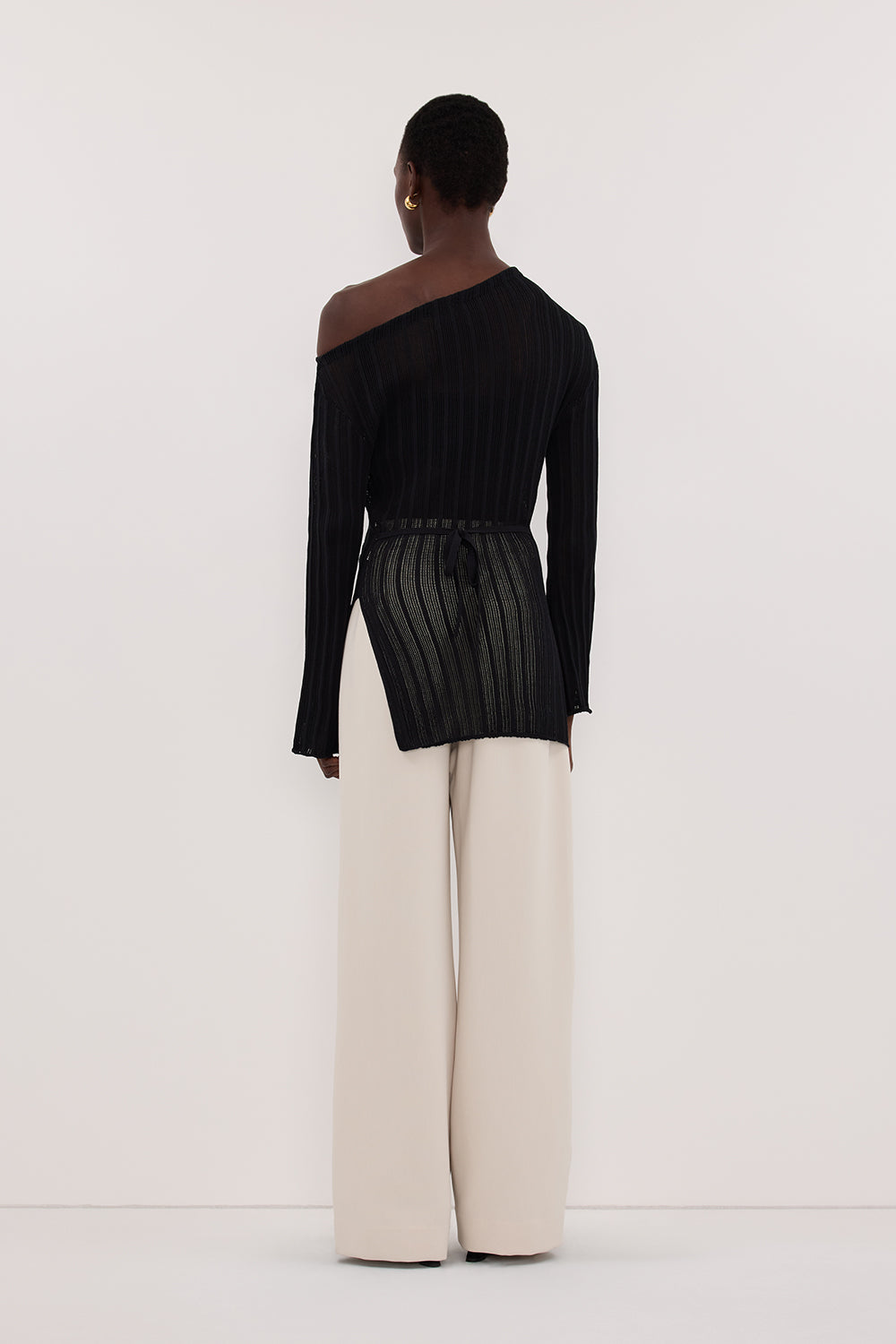 BOWIE BLACK LONG SLEEVE KNIT TOP