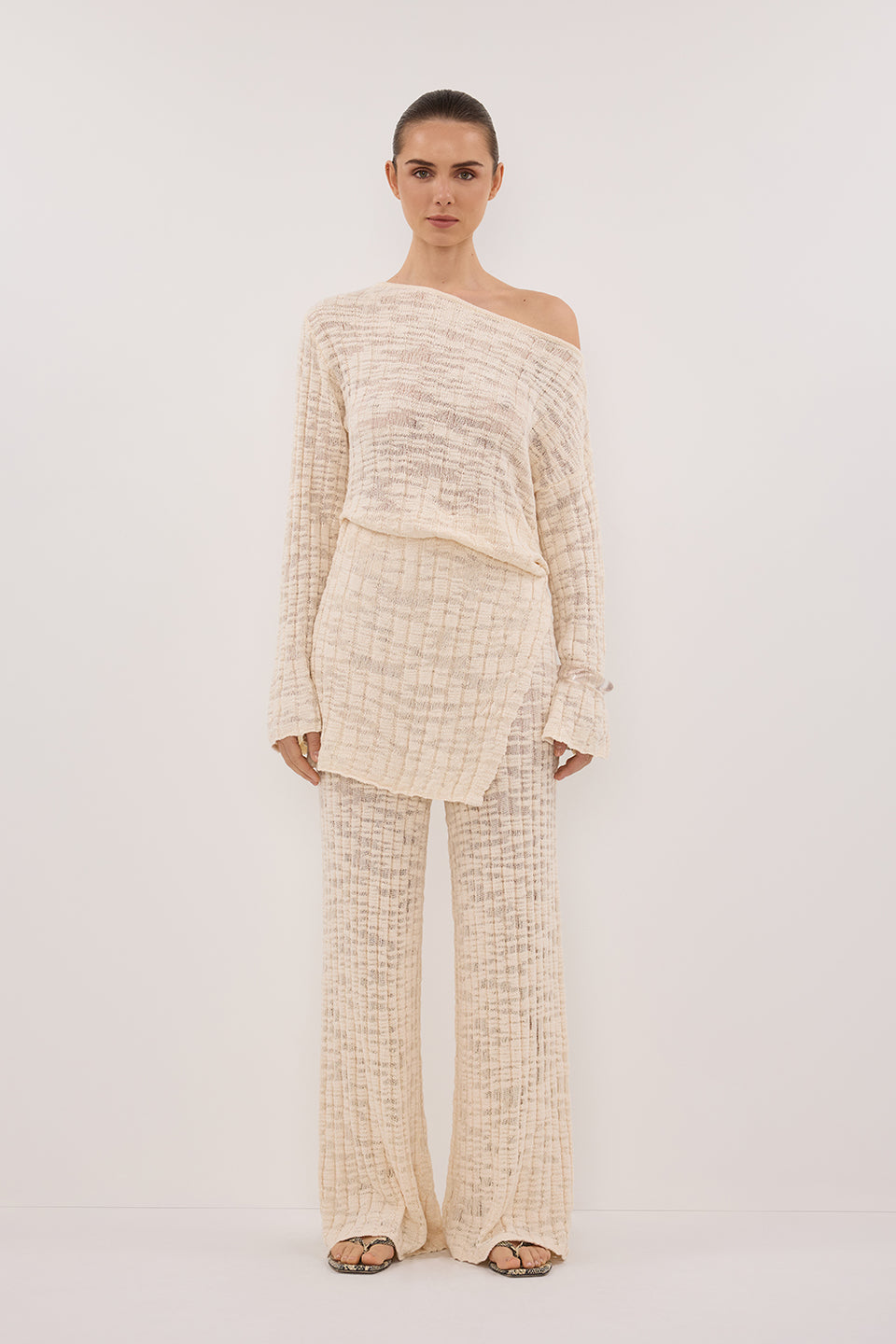 CIA NATURAL LONG SLEEVE KNIT TOP