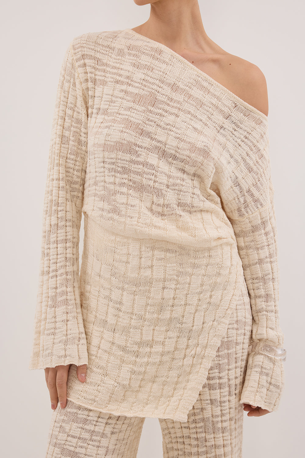 CIA NATURAL LONG SLEEVE KNIT TOP