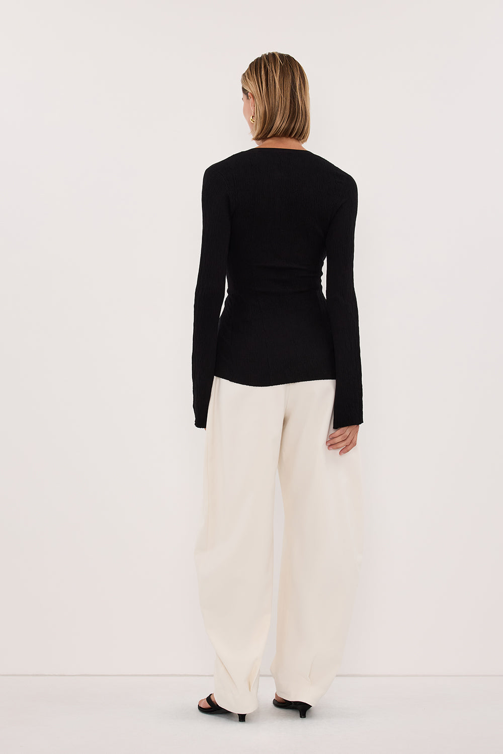 ALIAS BLACK LONG SLEEVE KNIT TOP