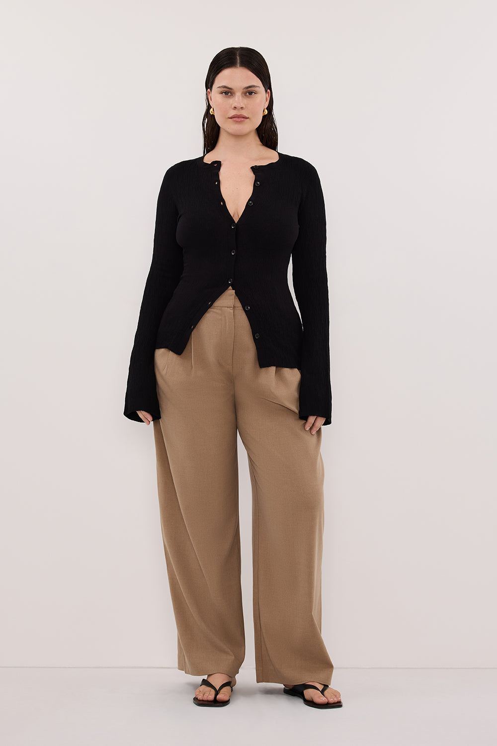 ALIAS BLACK LONG SLEEVE KNIT TOP – DISSH