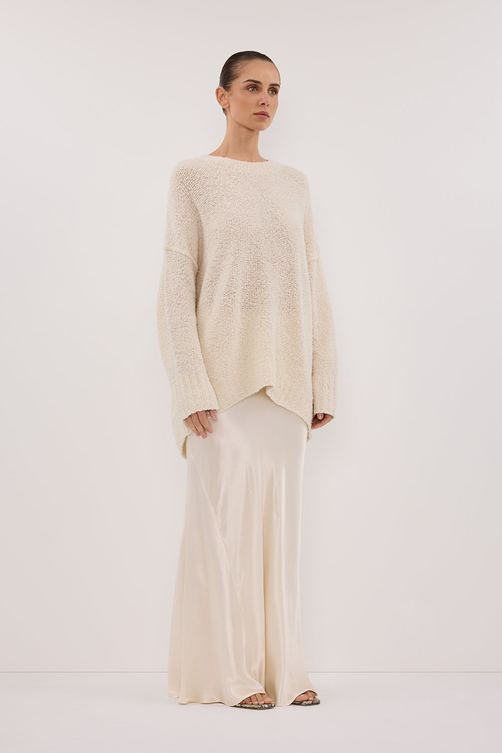 CICI CREAM LONGLINE JUMPER – DISSH