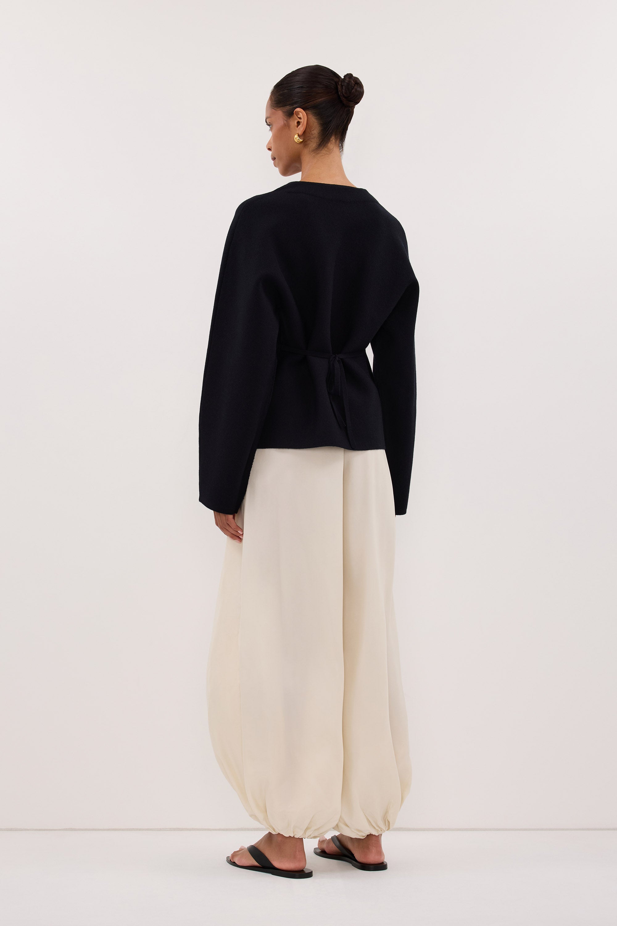 ETHEL BLACK V NECK CARDIGAN