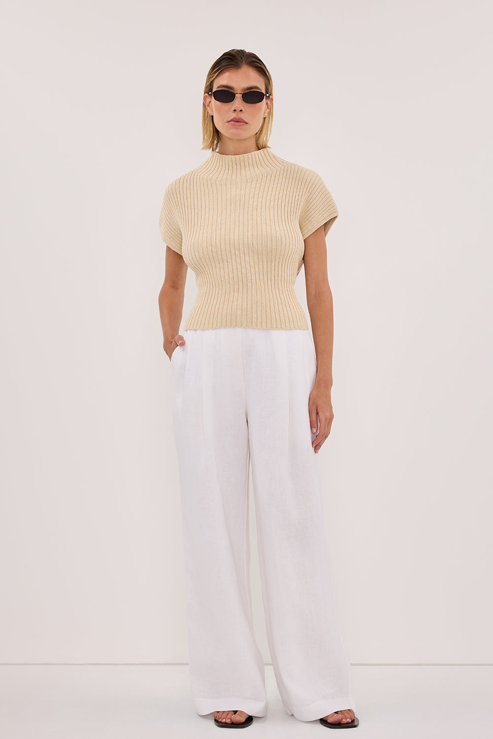 DELLA NATURAL KNIT TOP