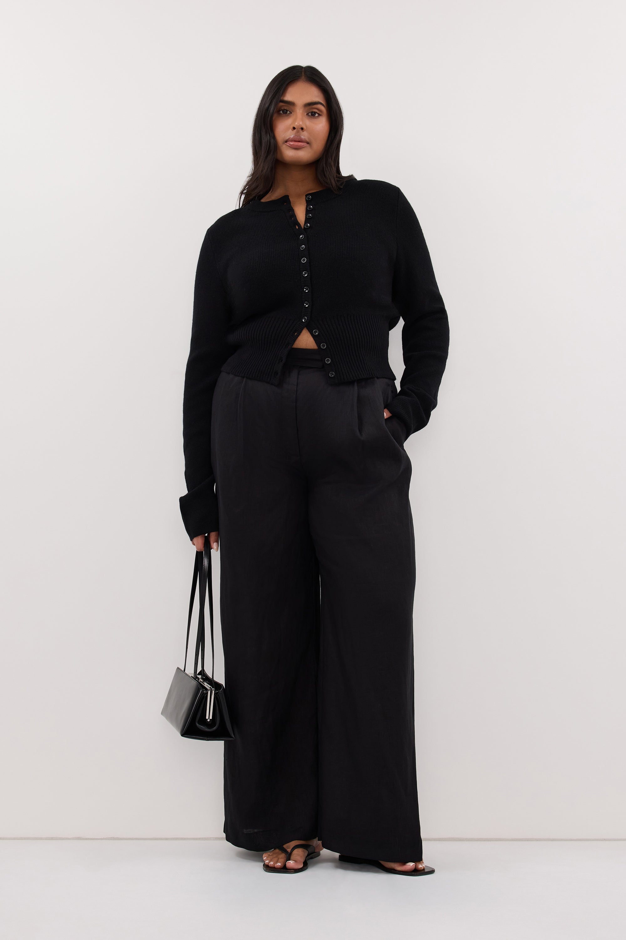 IRIS BLACK CREW KNIT CARDIGAN – DISSH