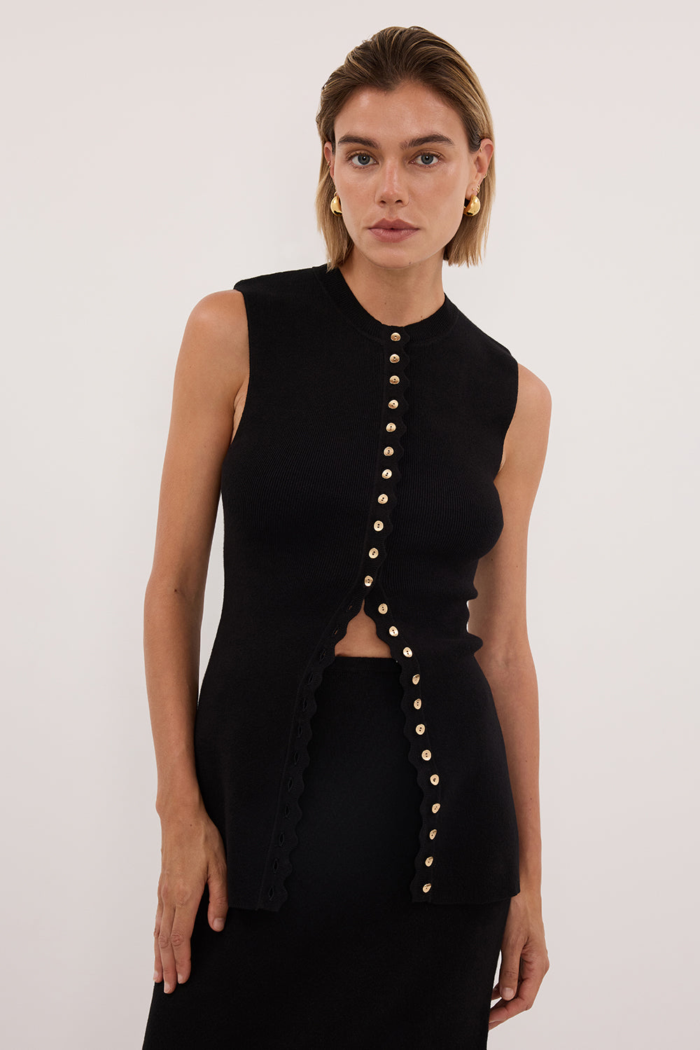 ZOE BLACK SCALLOPED KNIT VEST