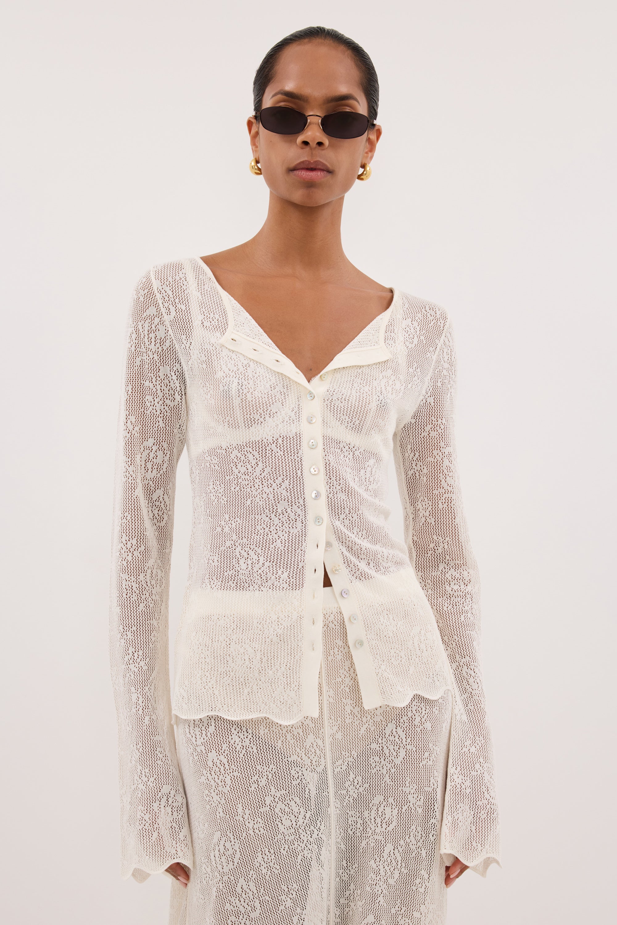 DELIA OFF WHITE LACE BUTTON TOP