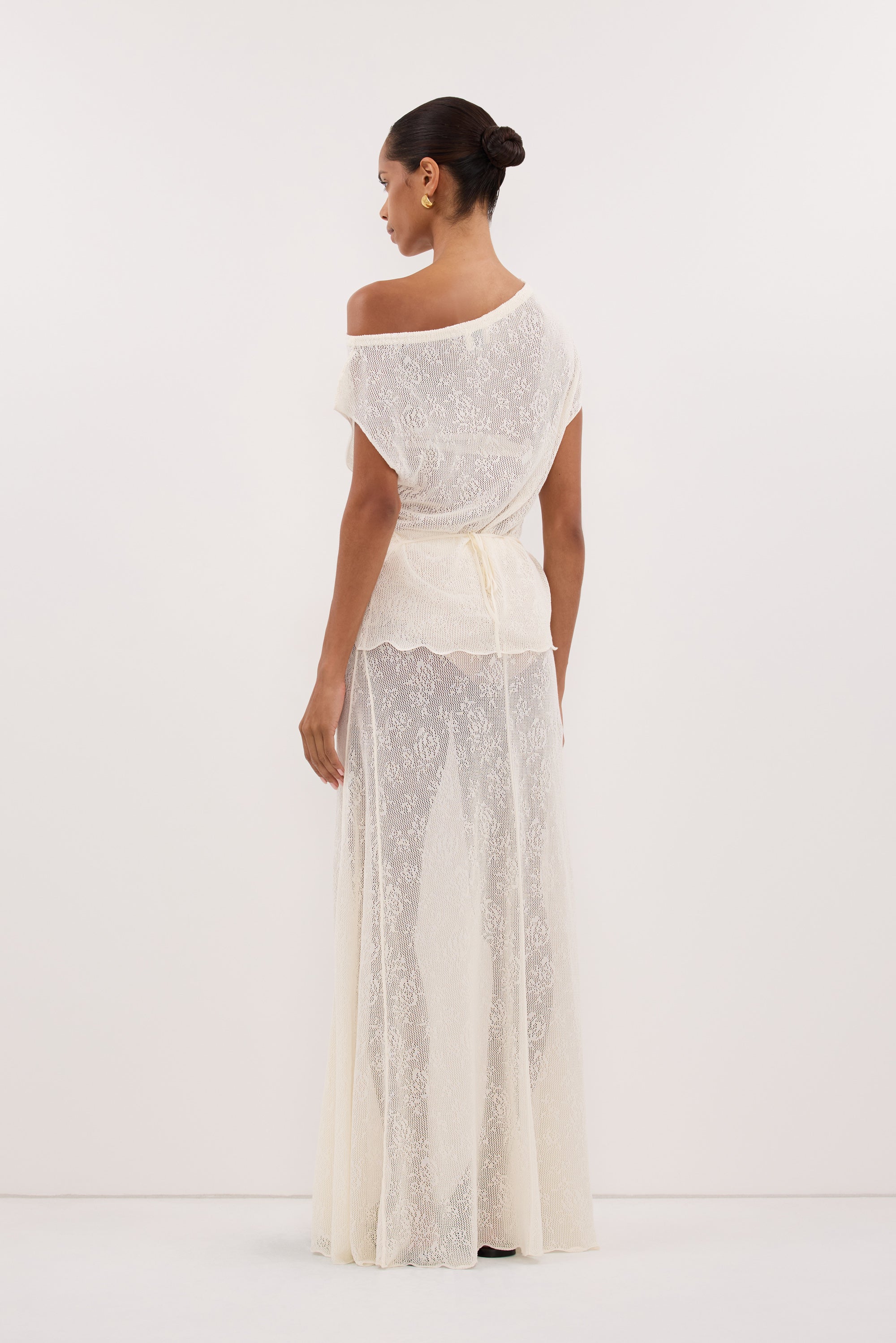 DELIA OFF WHITE LACE OFF SHOULDER TOP