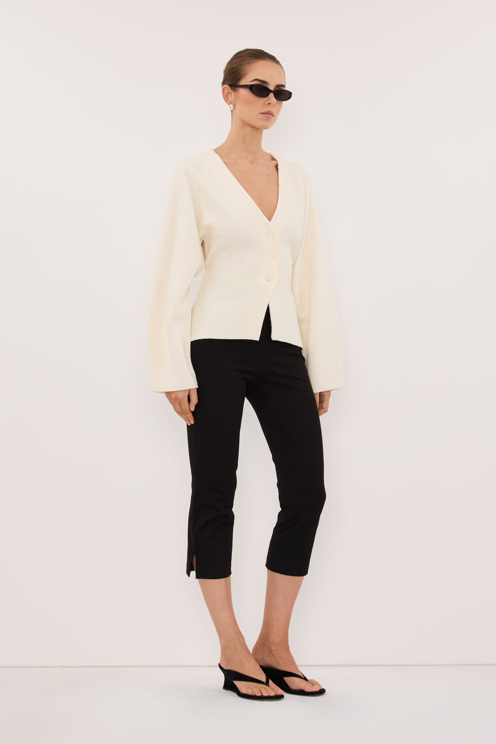 ISLA CREAM V NECK CARDIGAN