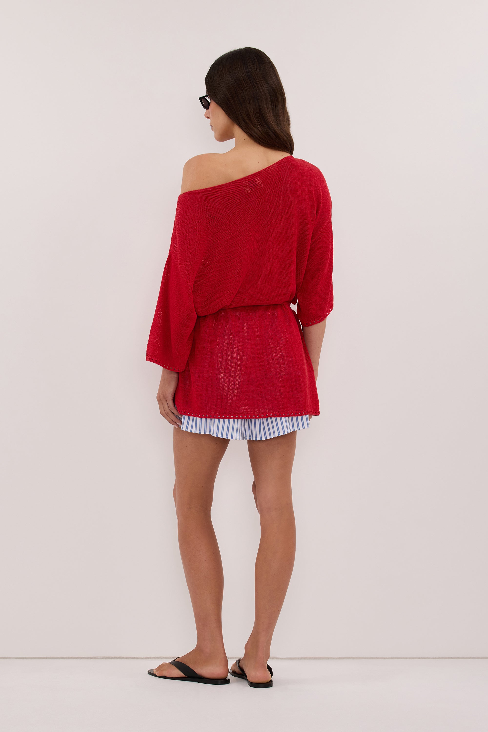 TARI RED BOAT NECK TEE