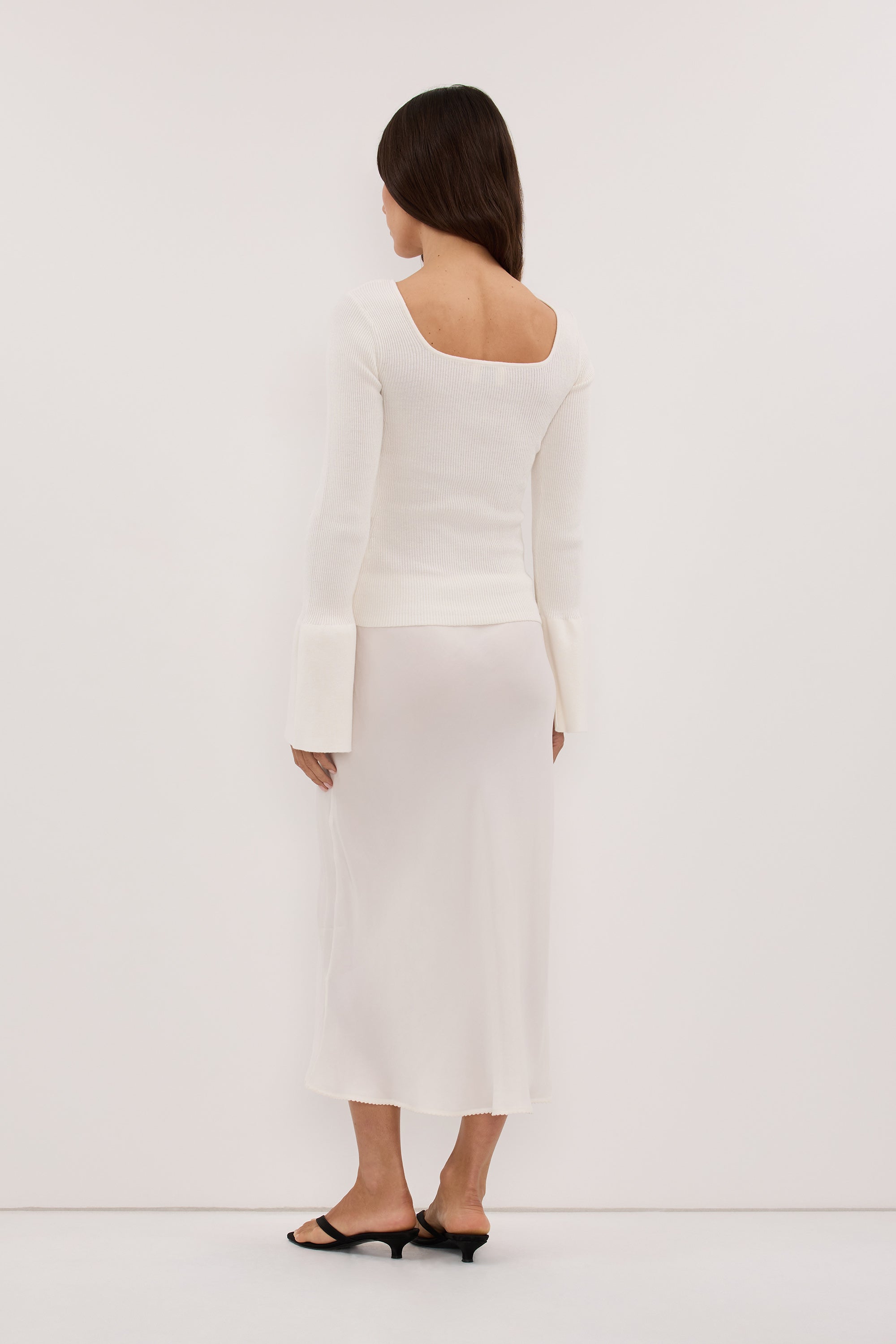 VARA OFF WHITE LONG SLEEVE KNIT TOP
