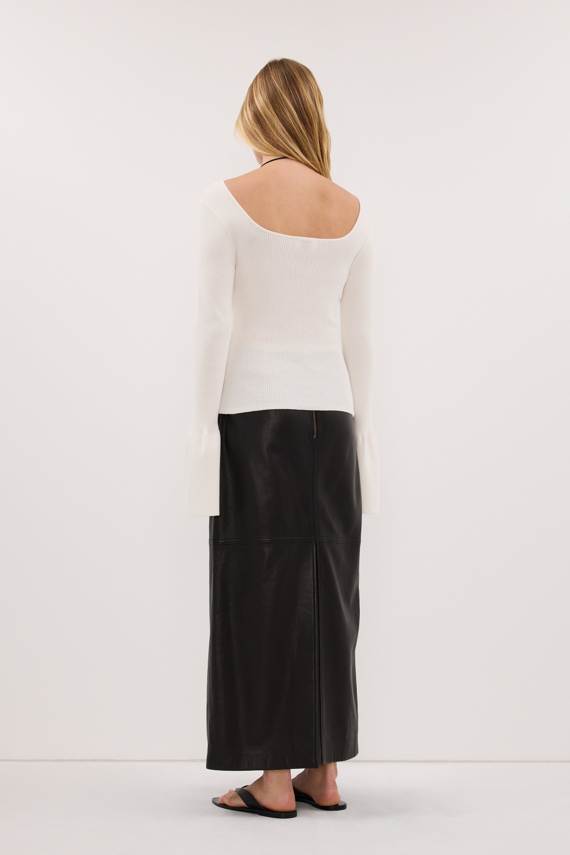 VARA OFF WHITE LONG SLEEVE KNIT TOP