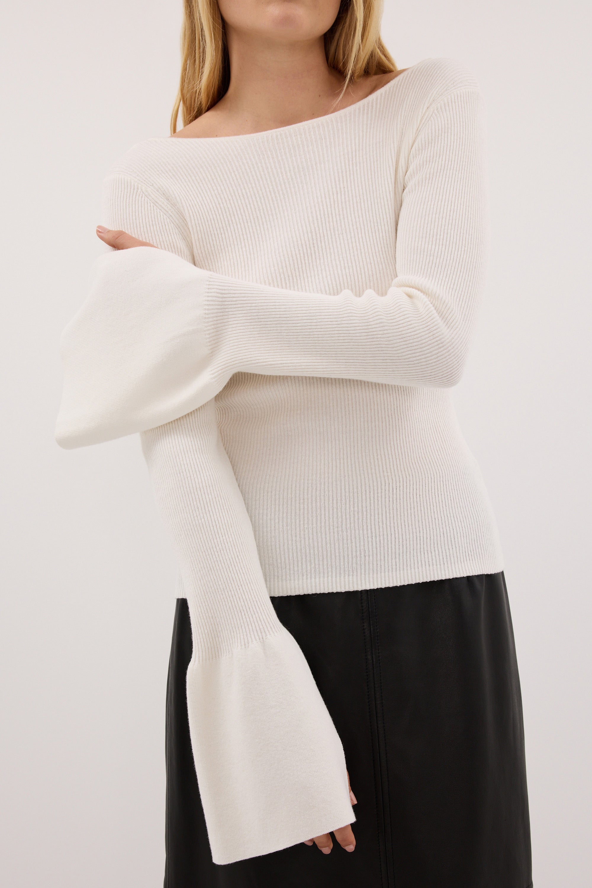 VARA OFF WHITE LONG SLEEVE KNIT TOP