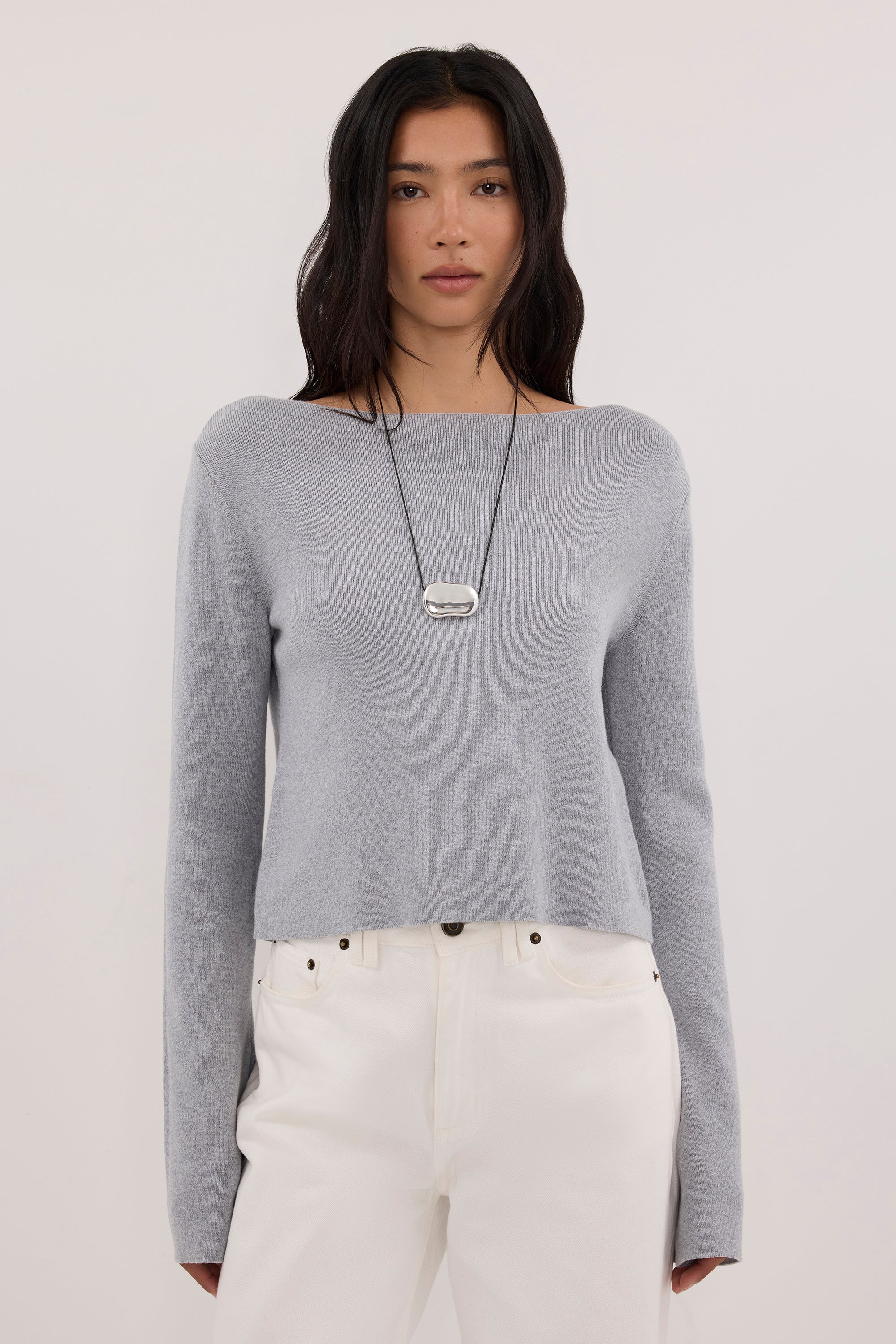 ILLARIA GREY WIDE SLEEVE TOP – DISSH