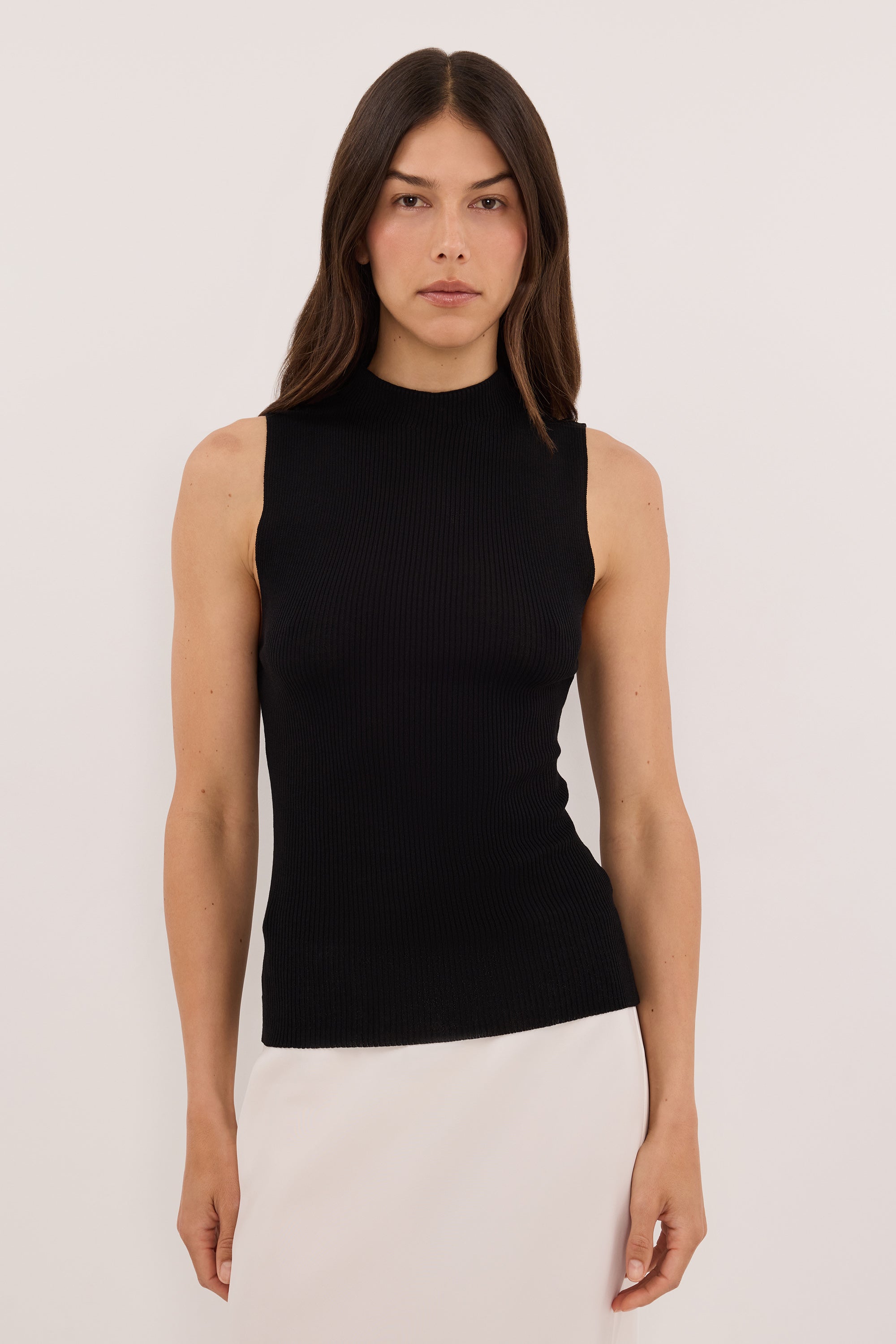 ANGEL BLACK SLEEVELESS KNIT TOP