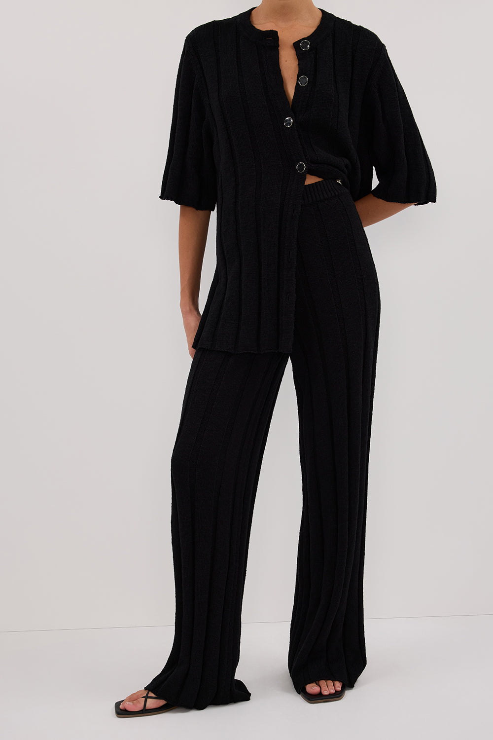 JAZZ BLACK WIDE LEG KNIT PANT