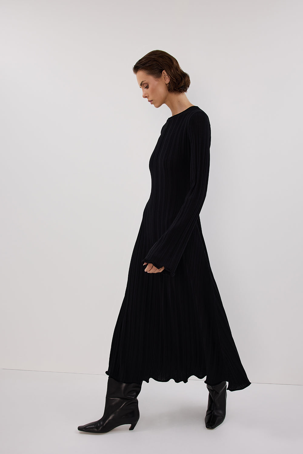 SYLVIA BLACK KNIT MIDI DRESS – DISSH