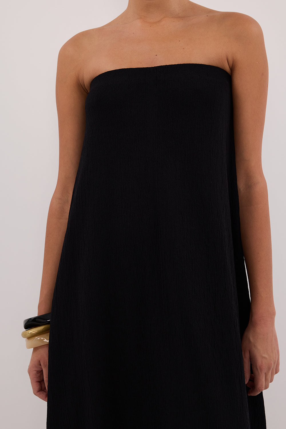 ALIAS BLACK TEXTURED KNIT STRAPLESS MIDI DRESS