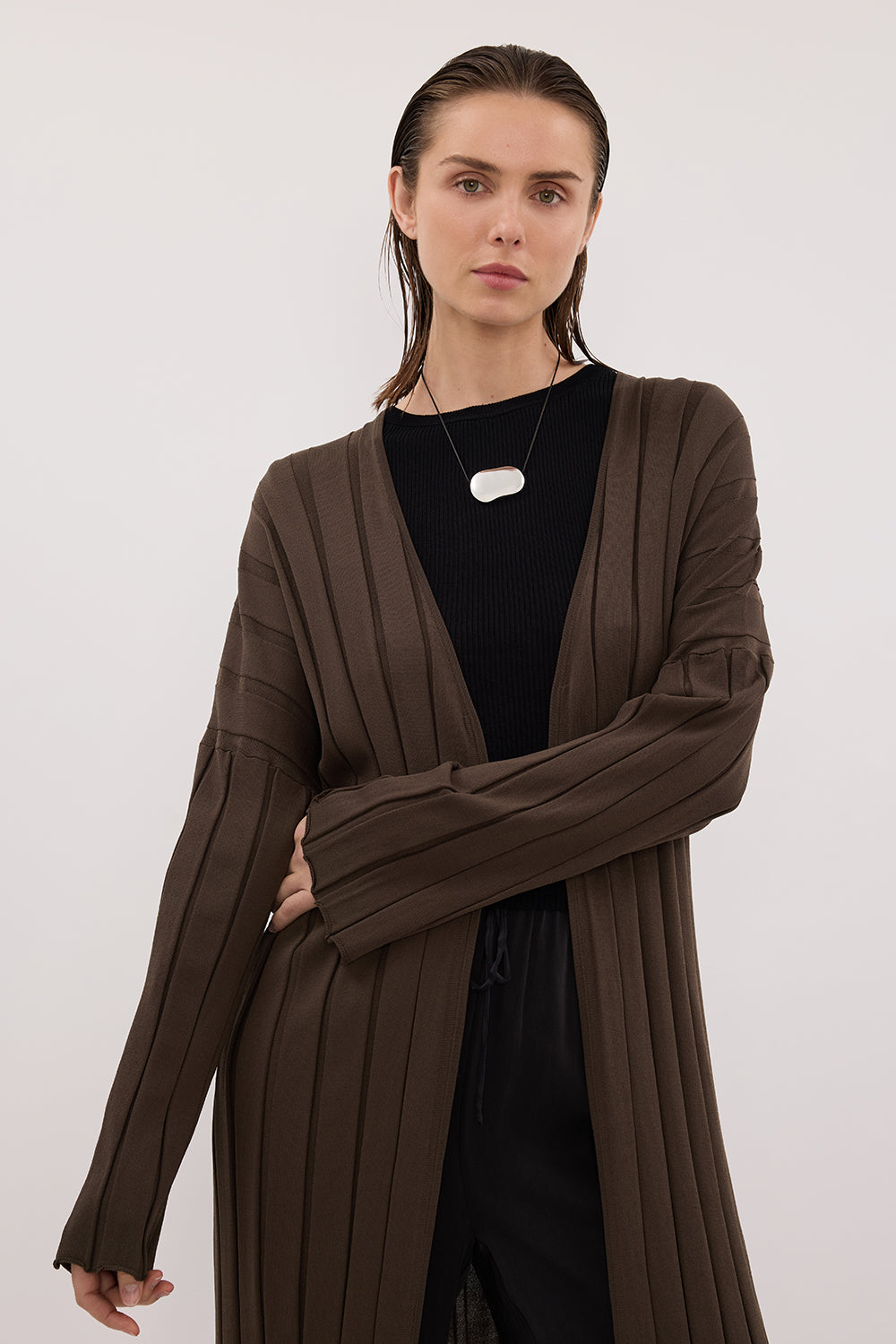 EVE DARK OLIVE KNIT MIDI CARDIGAN DISSH EVE DARK OLIVE KNIT MIDI CARDIGAN DISSH
