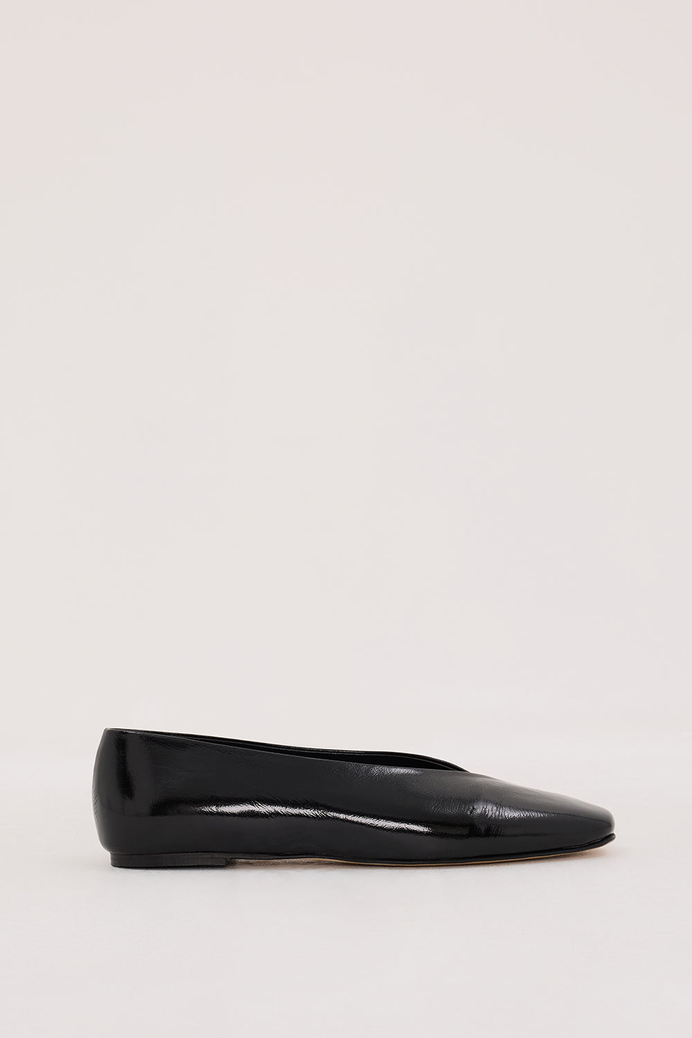 DOF STUDIOS CAMILLE BLACK GLOSSY BALLET FLAT
