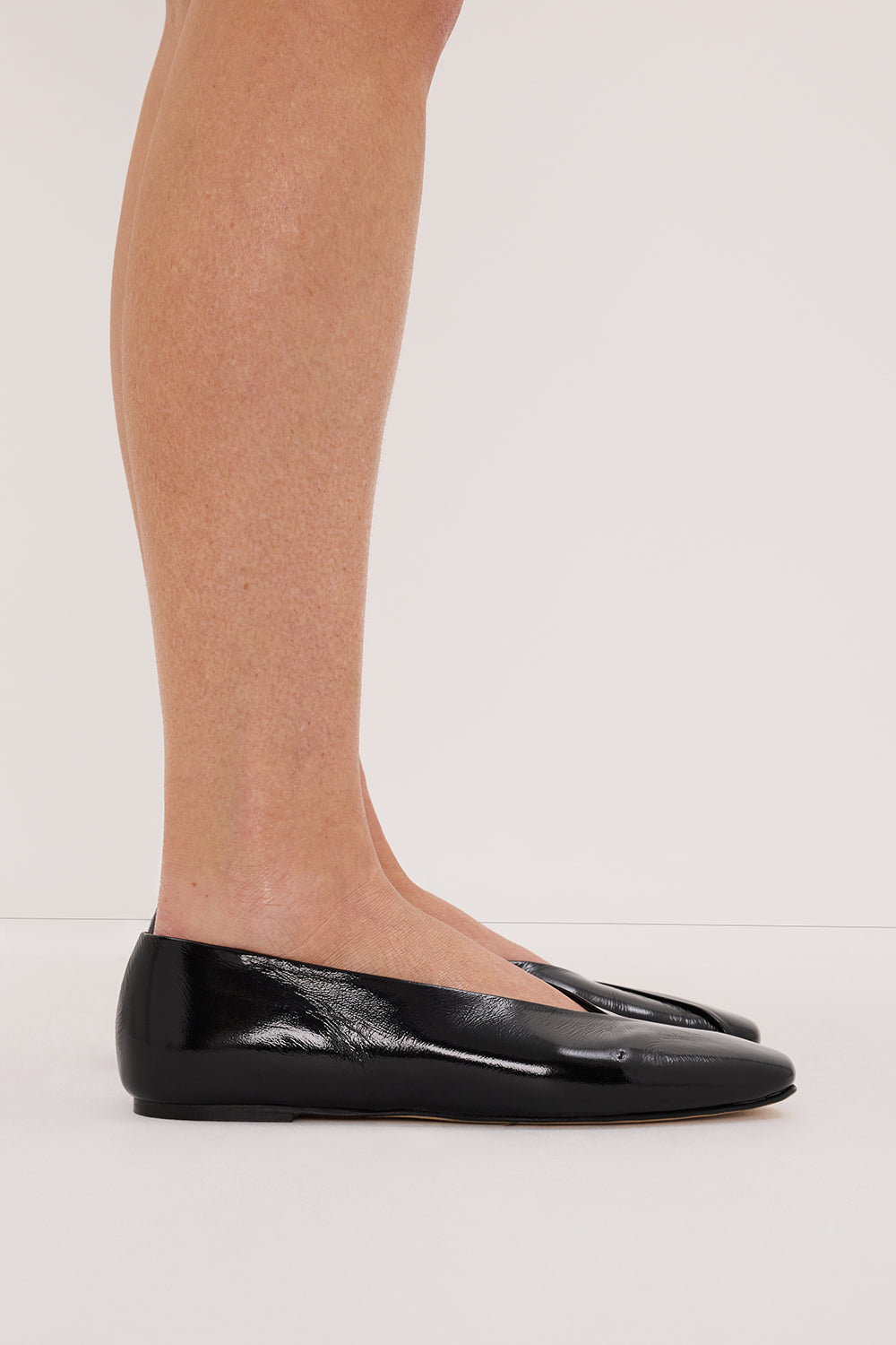 DOF STUDIOS CAMILLE BLACK GLOSSY BALLET FLAT