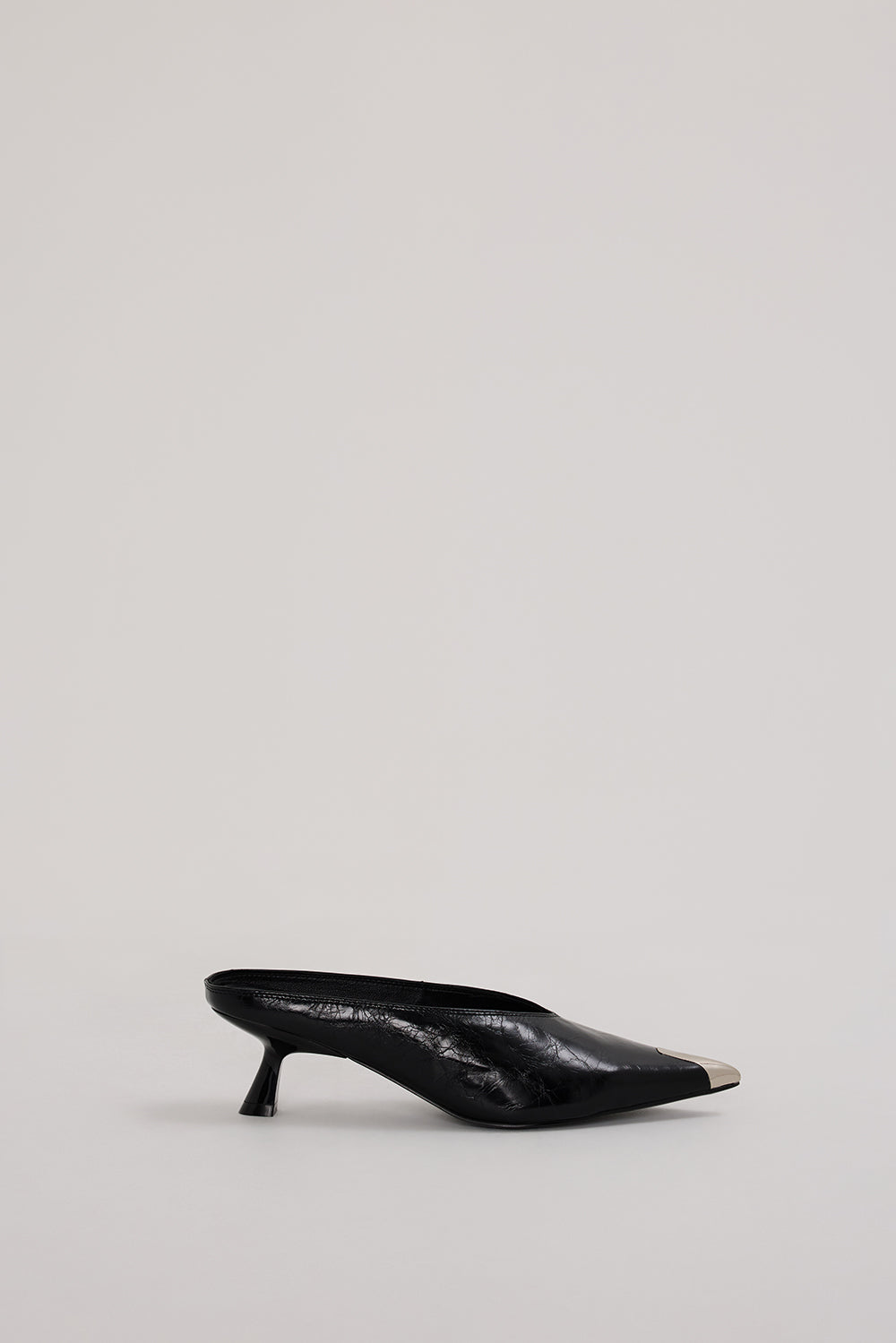 ALIAS MAE GOJI HEEL BLACK