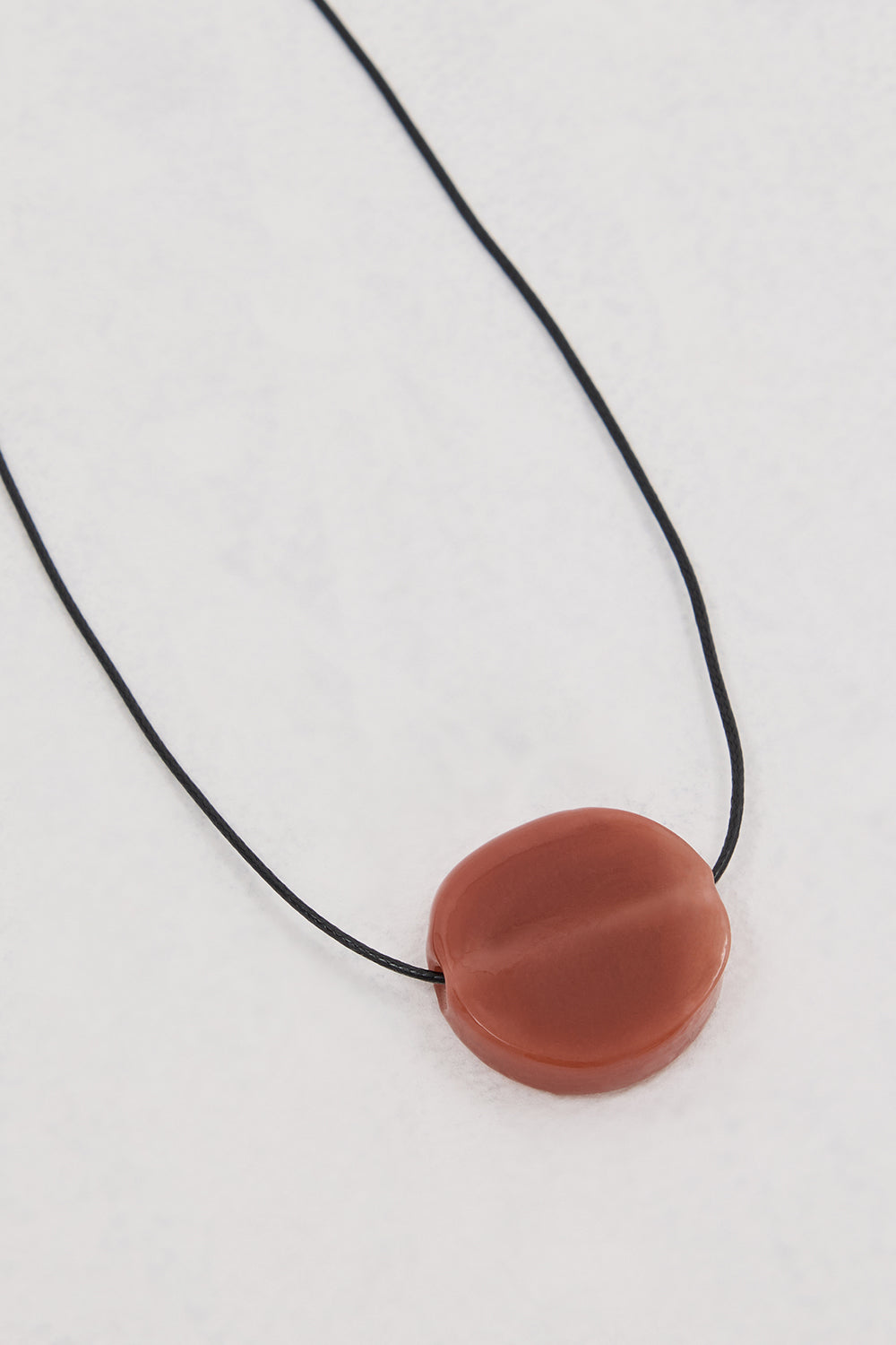 NURI STUDIOS GLASS CIRCLE RED NECKLACE