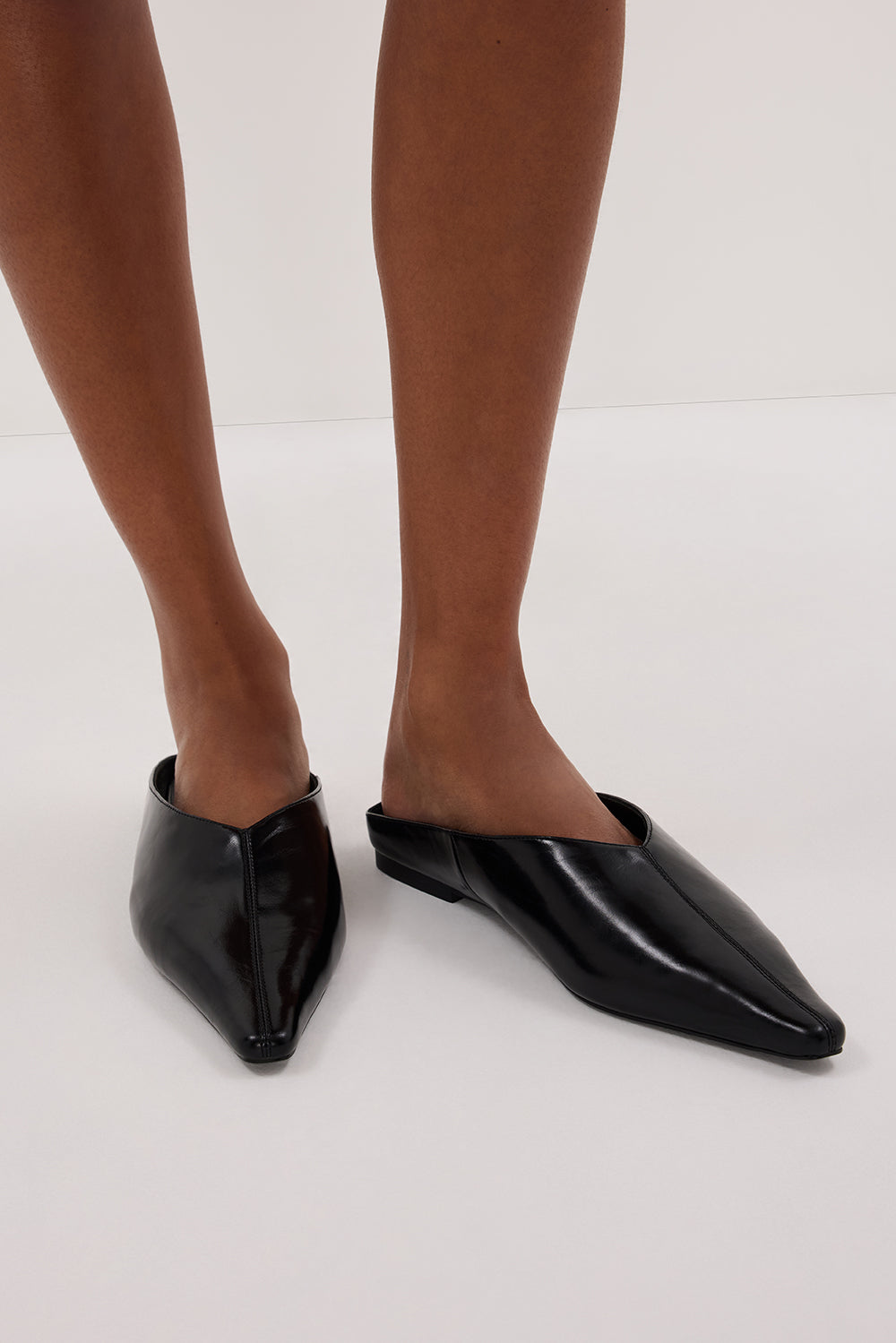ALIAS MAE OLIVE MULE BLACK
