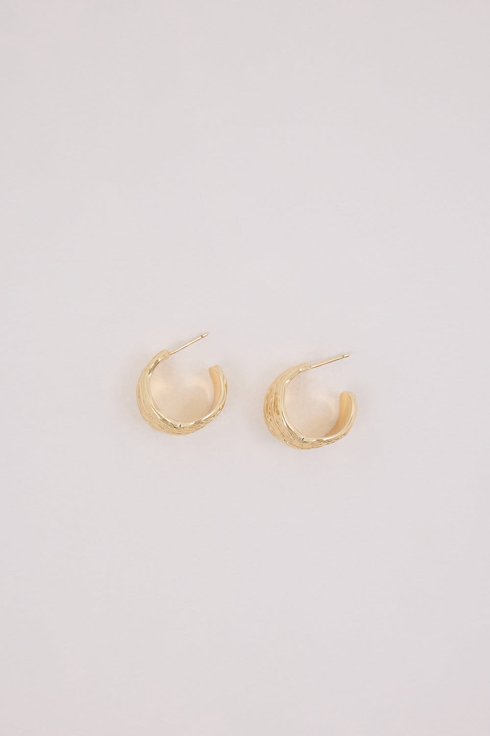 F+H GOLD OYSTER SHELL HOOPS