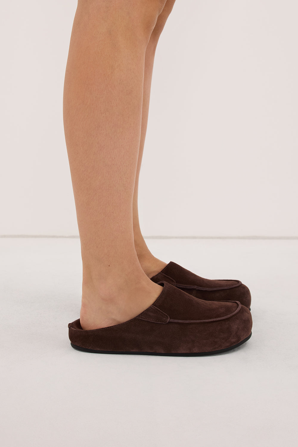 ALIAS MAE SHAAN FLAT CHOCOLATE SUEDE