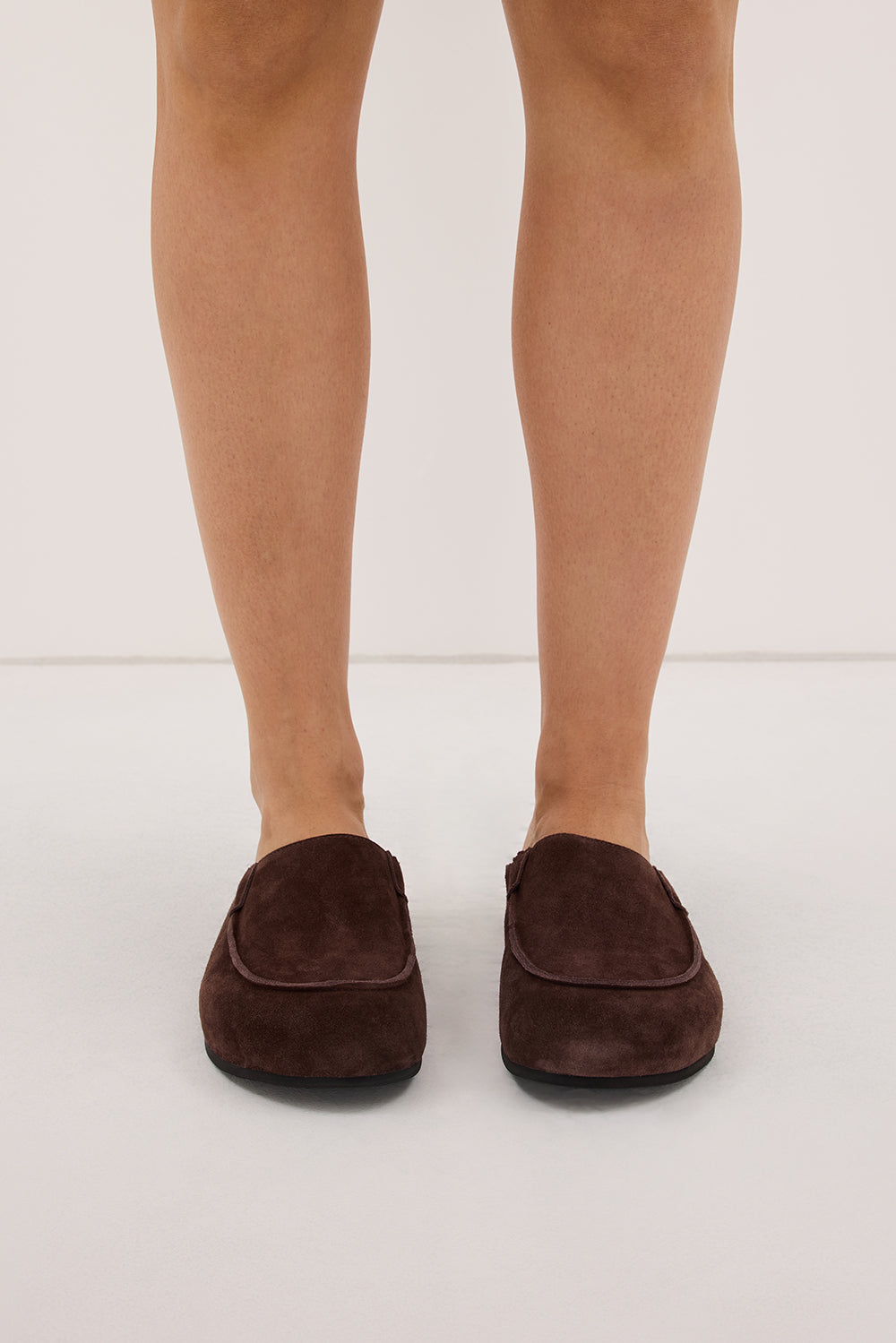 ALIAS MAE SHAAN FLAT CHOCOLATE SUEDE