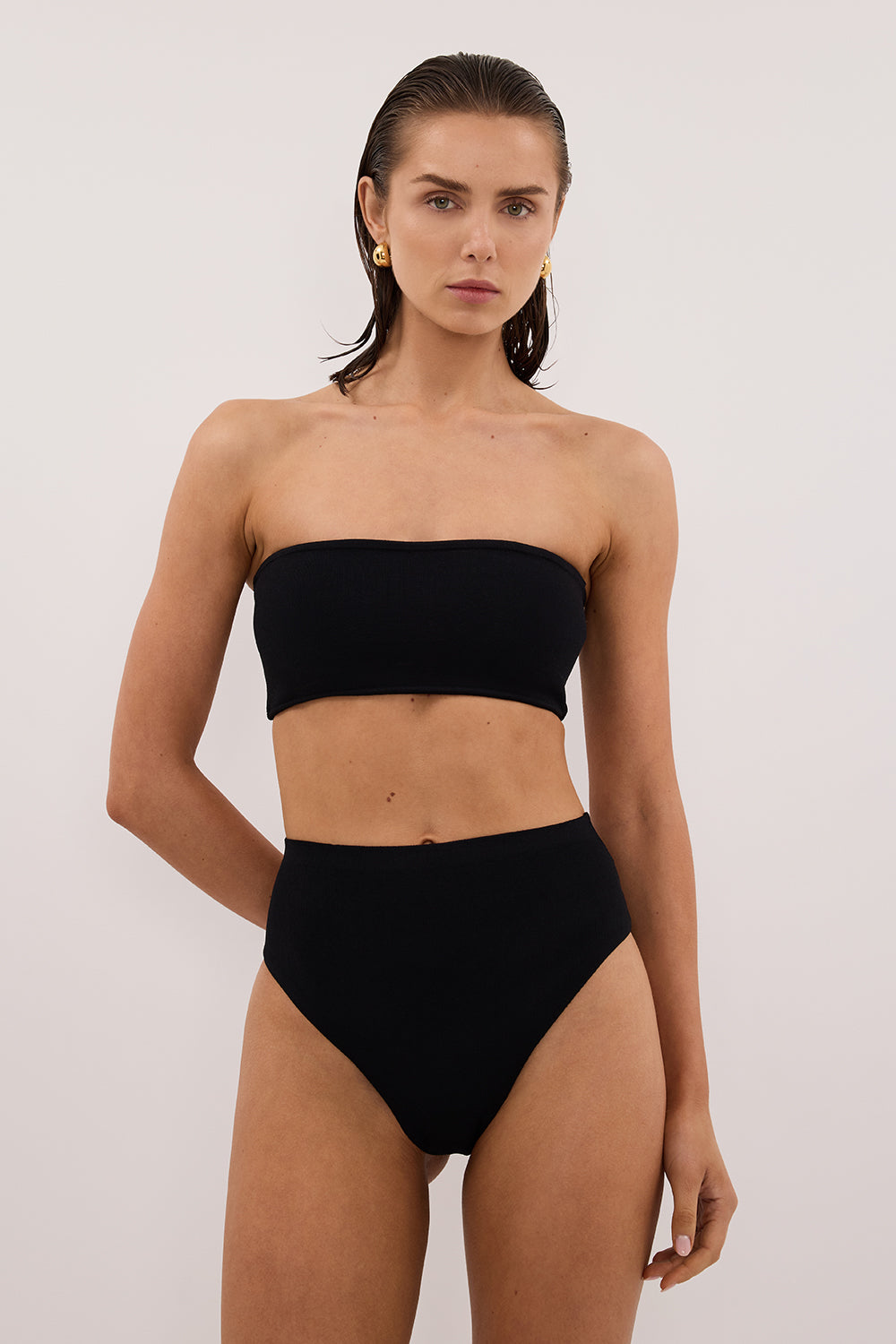 BASE BLACK BANDEAU TOP