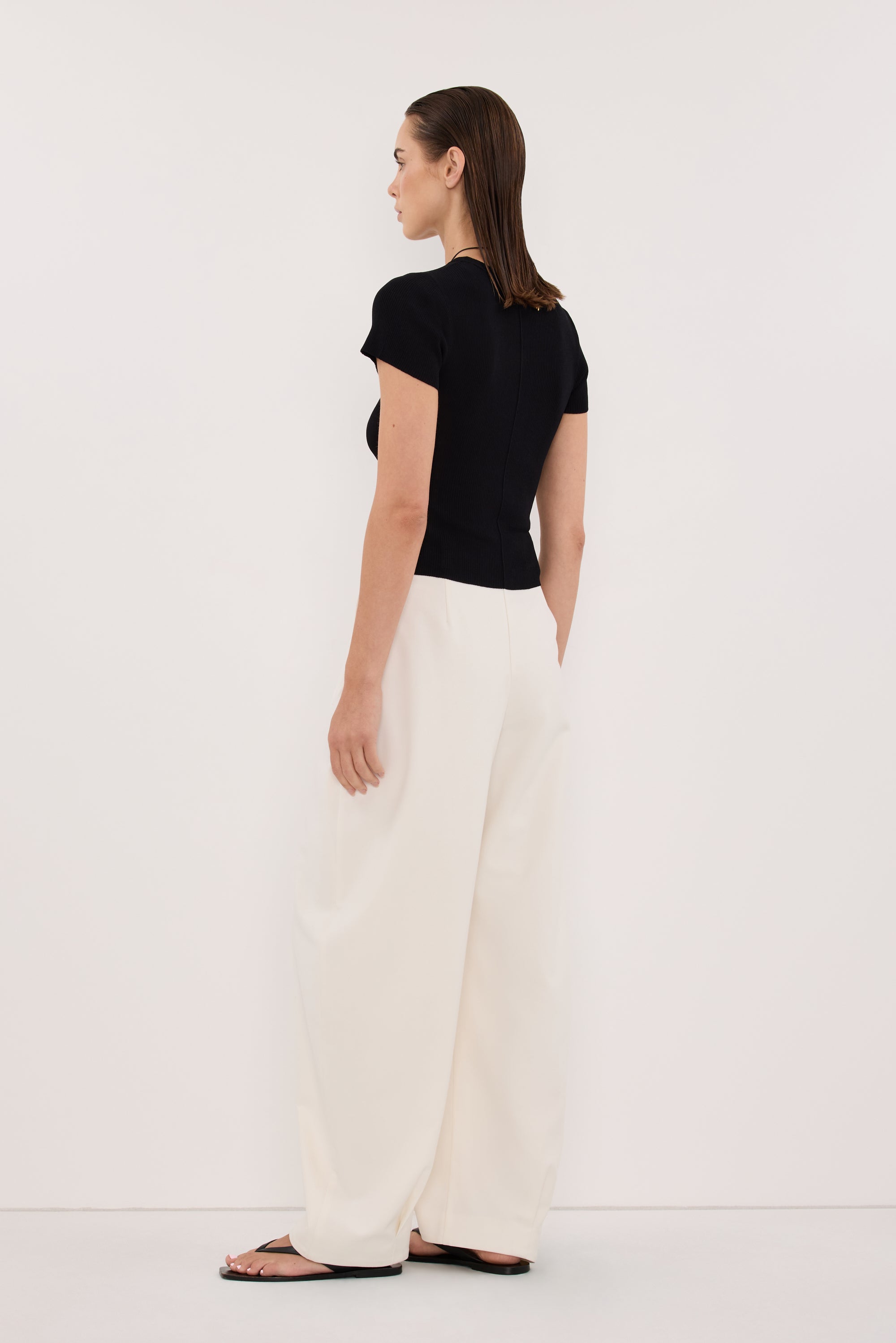 CLO BLACK RIBBED BABY TEE