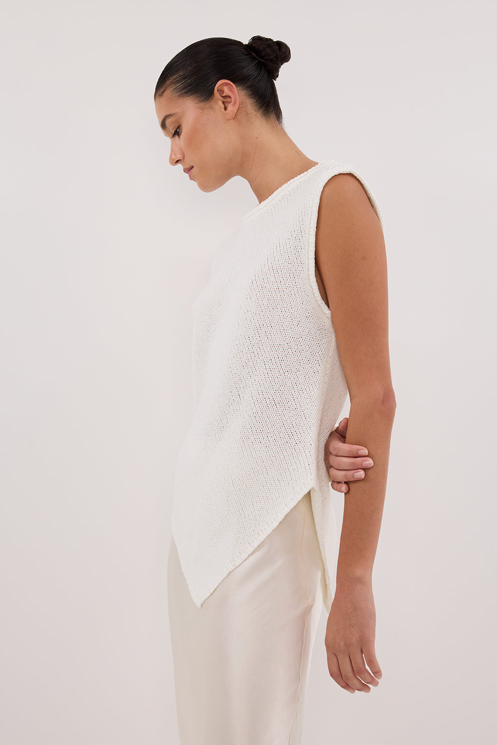 ALTHEA OFF WHITE ASYM KNIT TOP