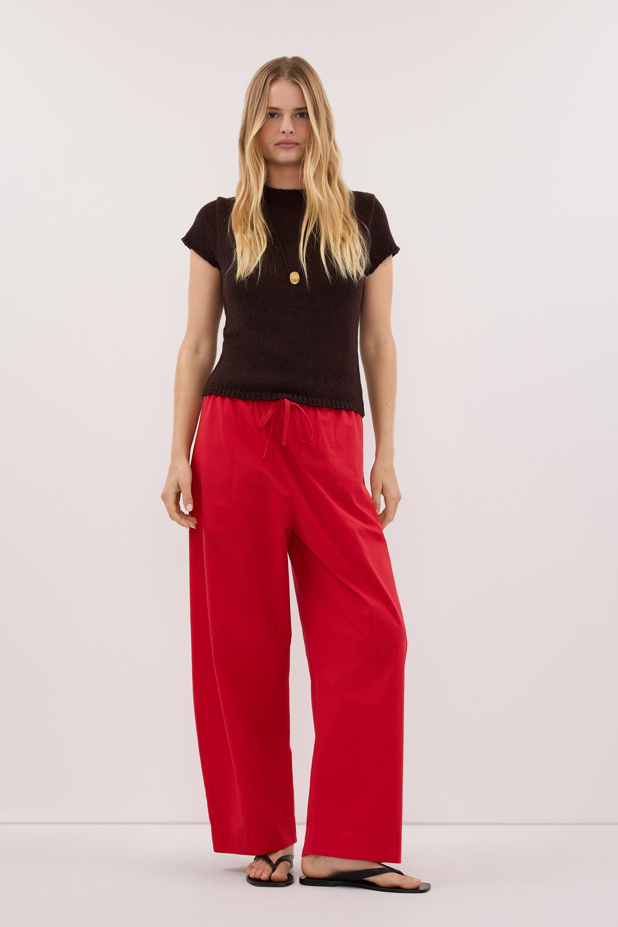 LEO CHOC KNIT TOP