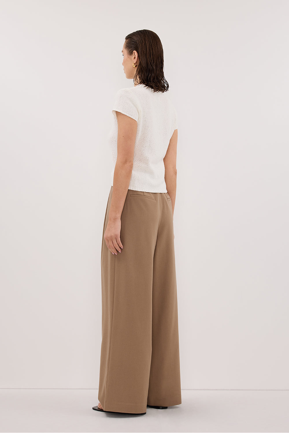 LEO OFF WHITE KNIT TOP