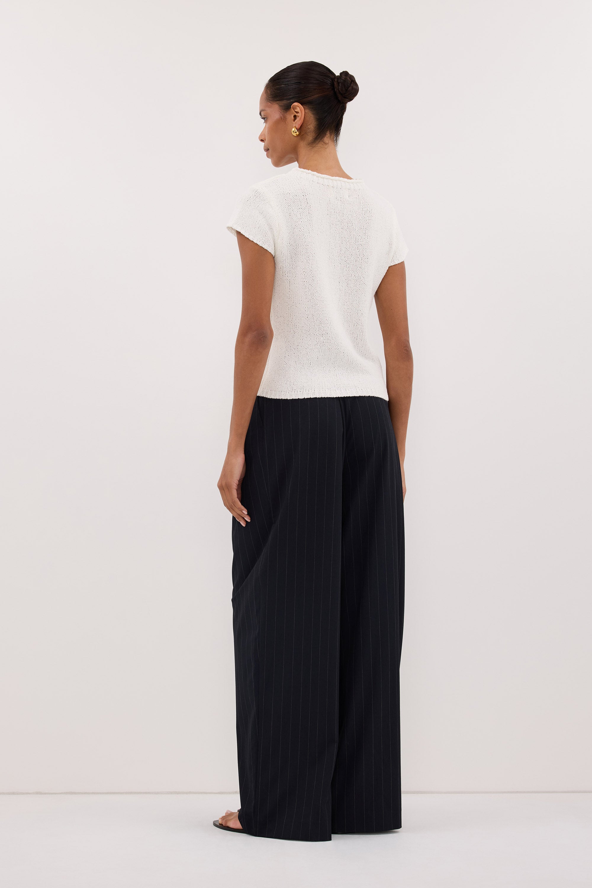 LEO OFF WHITE KNIT TOP