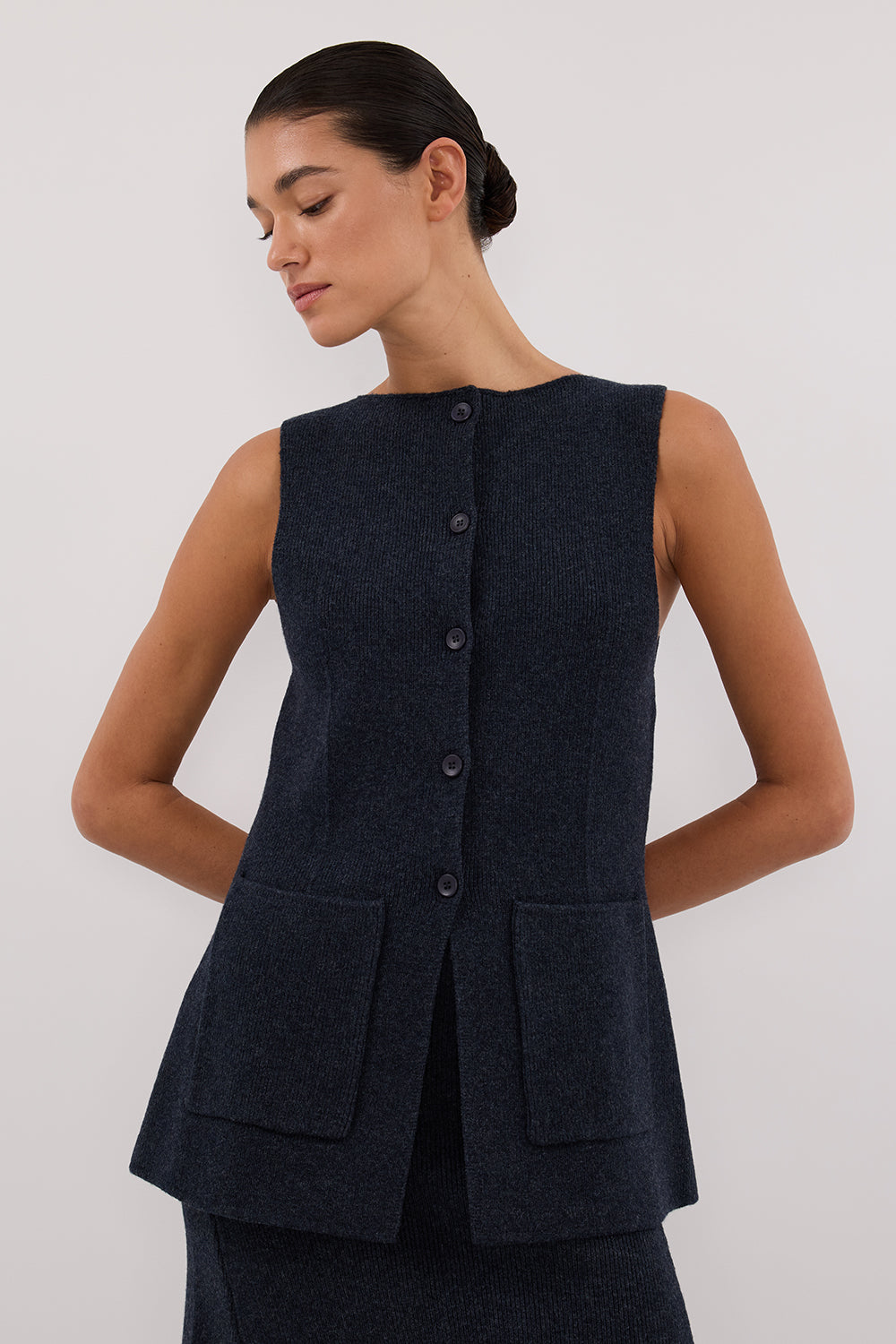 AVA INK LONGINE KNIT VEST