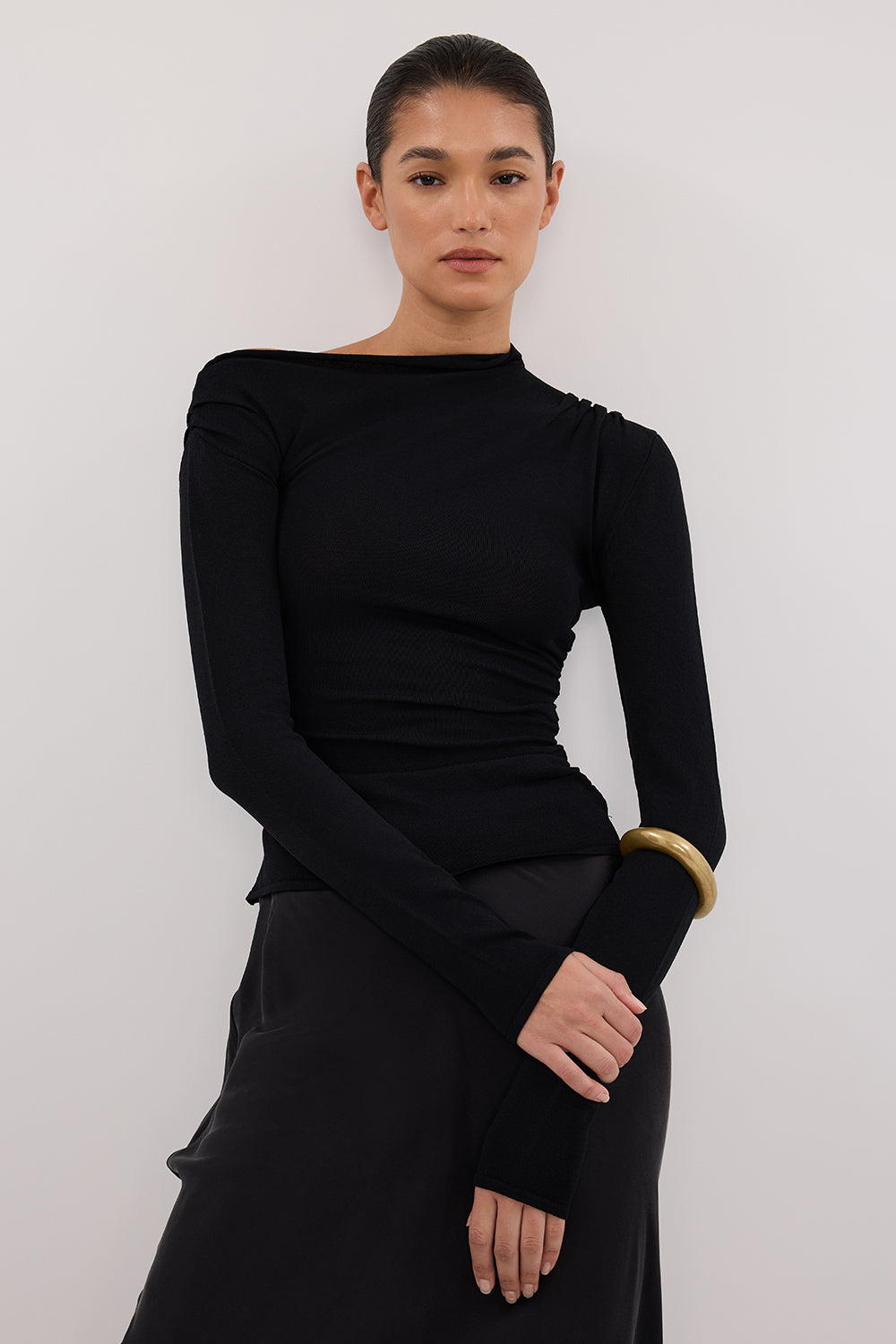 ARIEL BLACK LONG SLEEVE KNIT TOP | Dissh