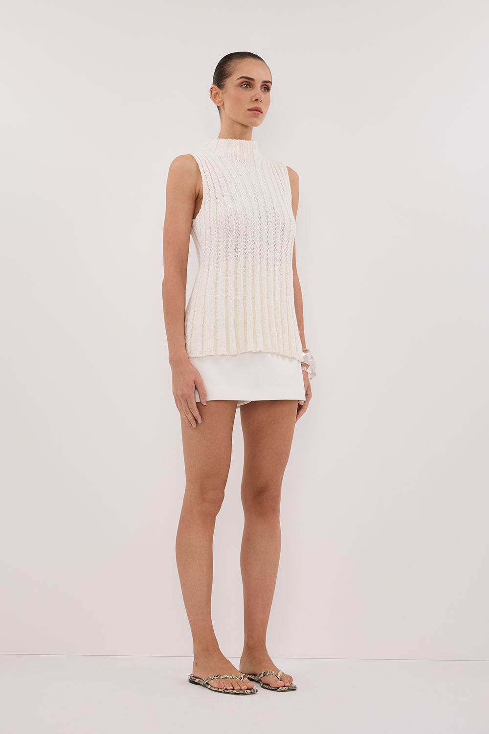 VERO OFF WHITE KNIT TOP