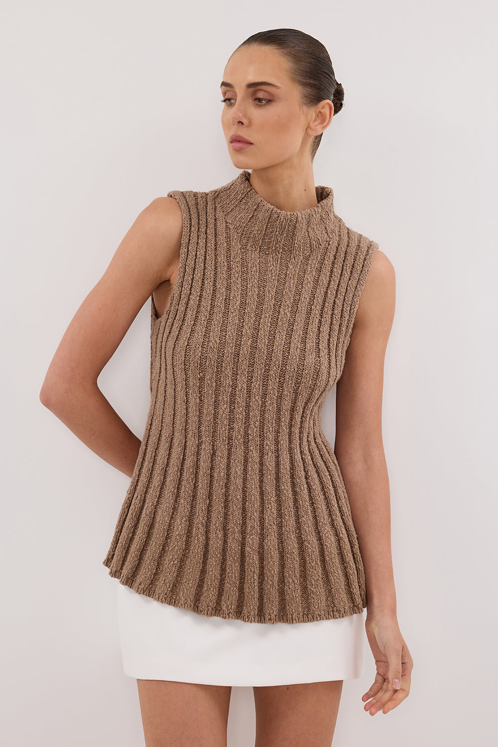VERO TAN KNIT TOP