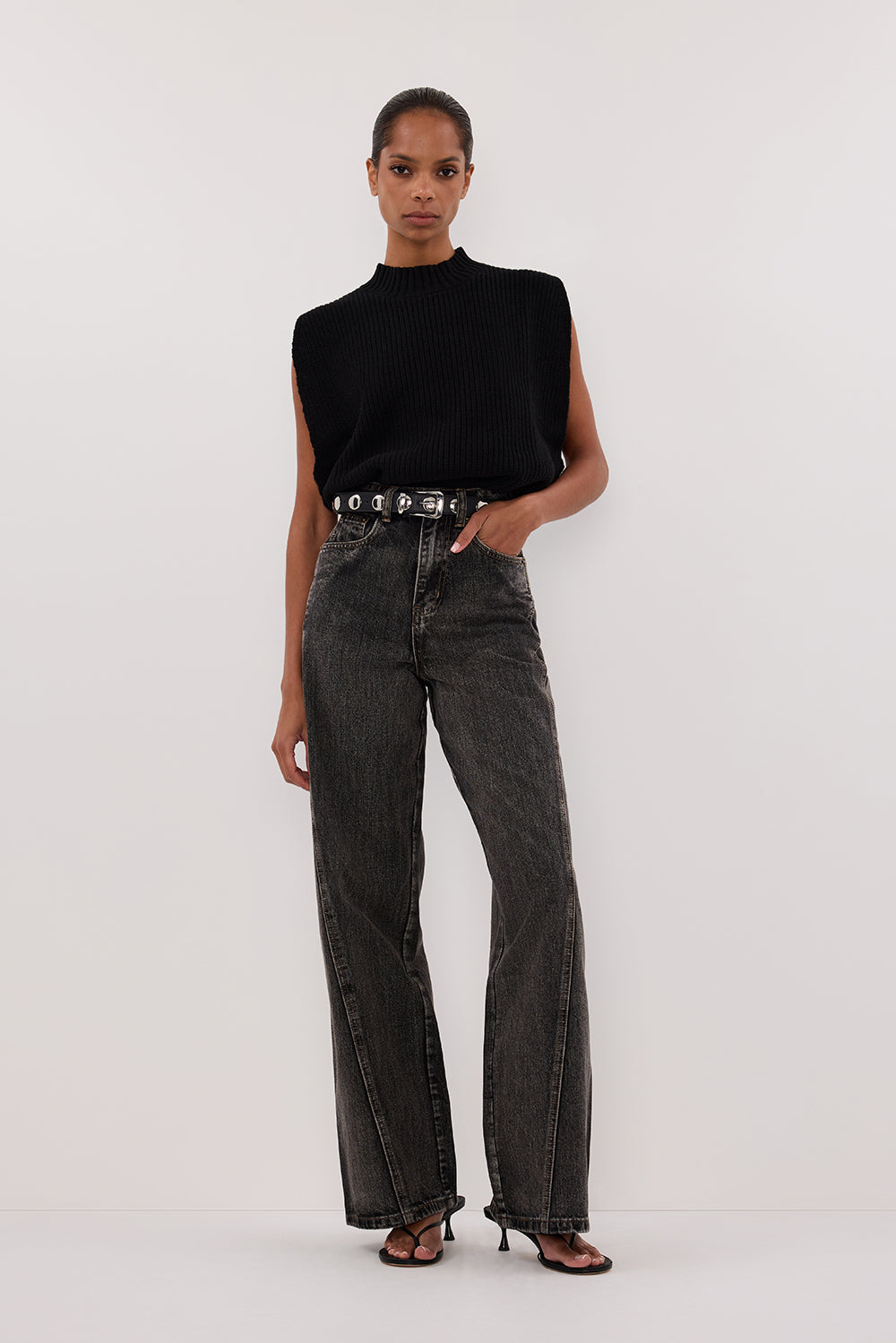 ARO BLACK KNIT TOP