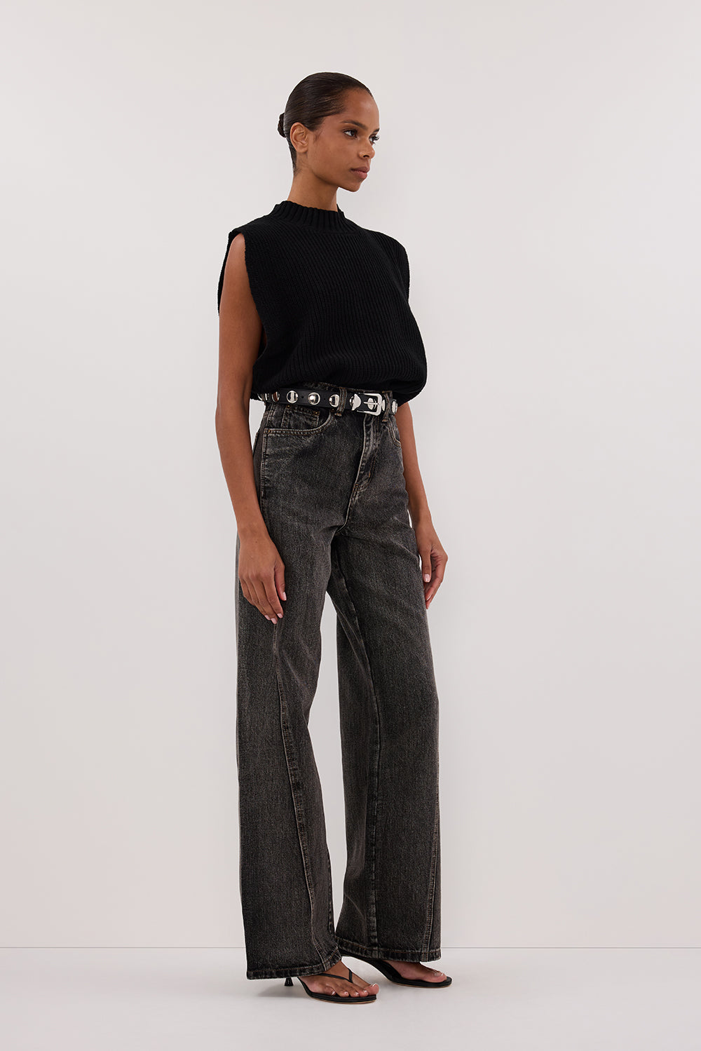 ARO BLACK KNIT TOP