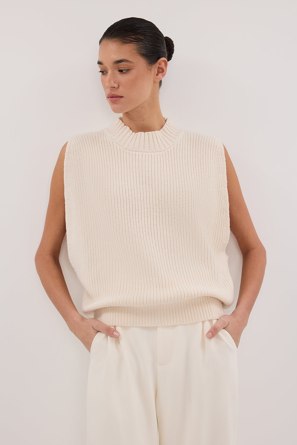 ARO CREAM KNIT TOP
