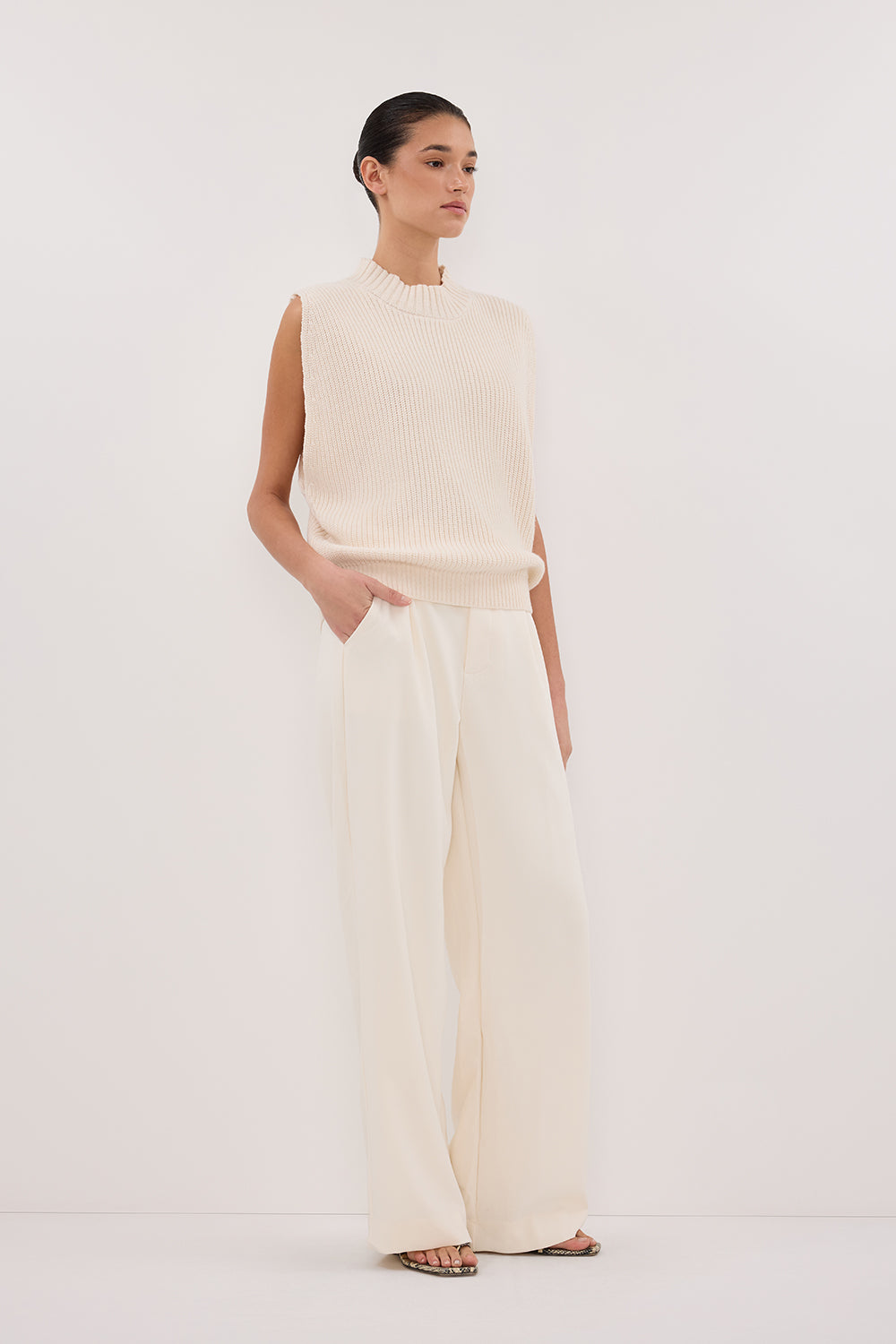 ARO CREAM KNIT TOP