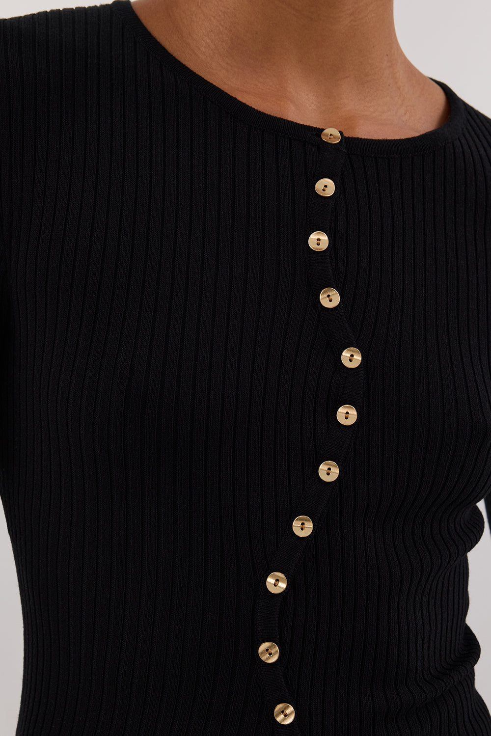 AMBER BLACK LONG SLEEVE KNIT CARDIGAN
