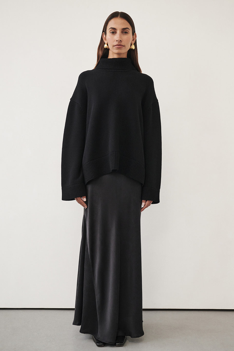 ELLA BLACK TURNBACK NECK KNIT JUMPER