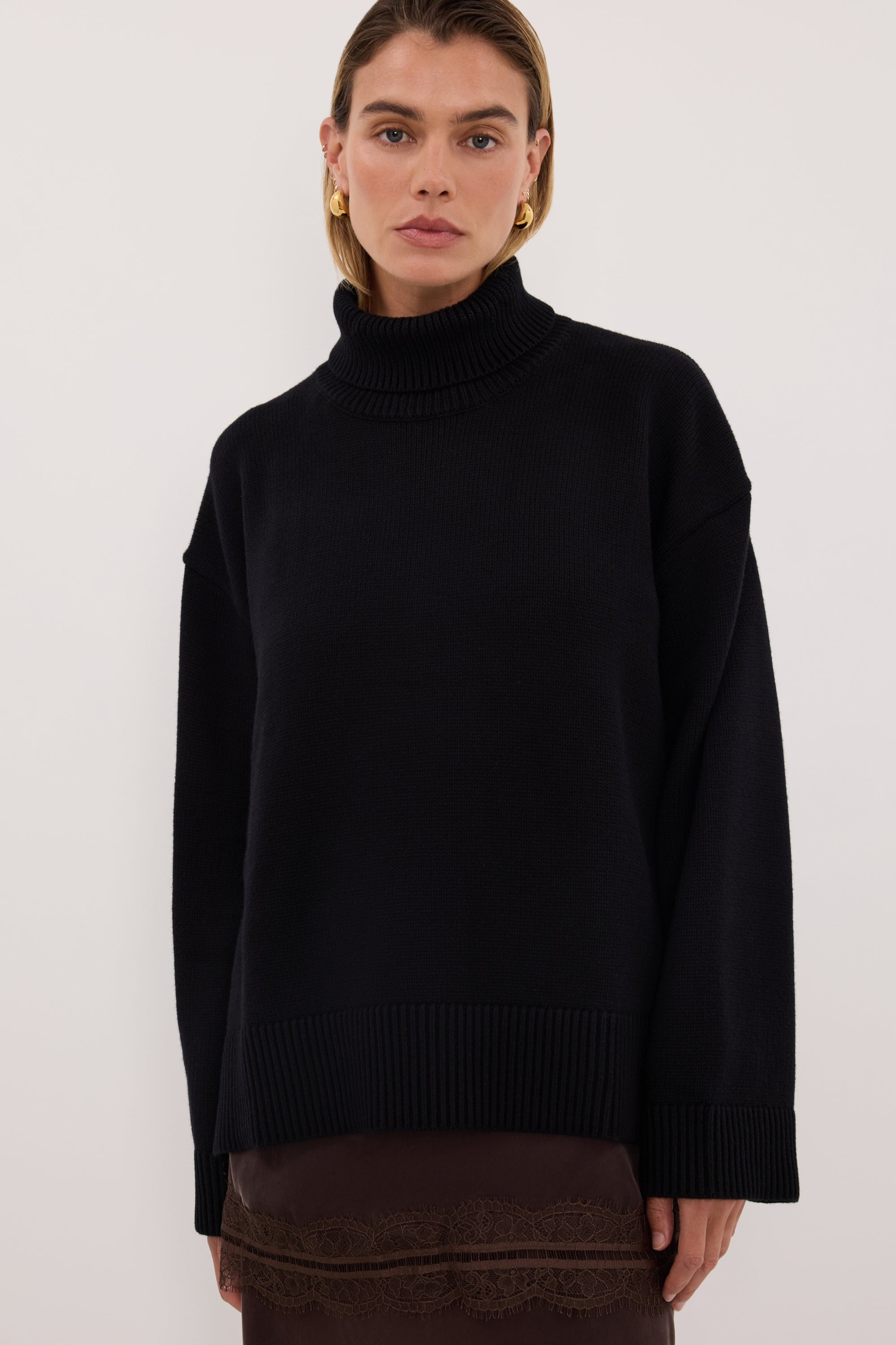 ELLA BLACK TURNBACK NECK JUMPER – DISSH