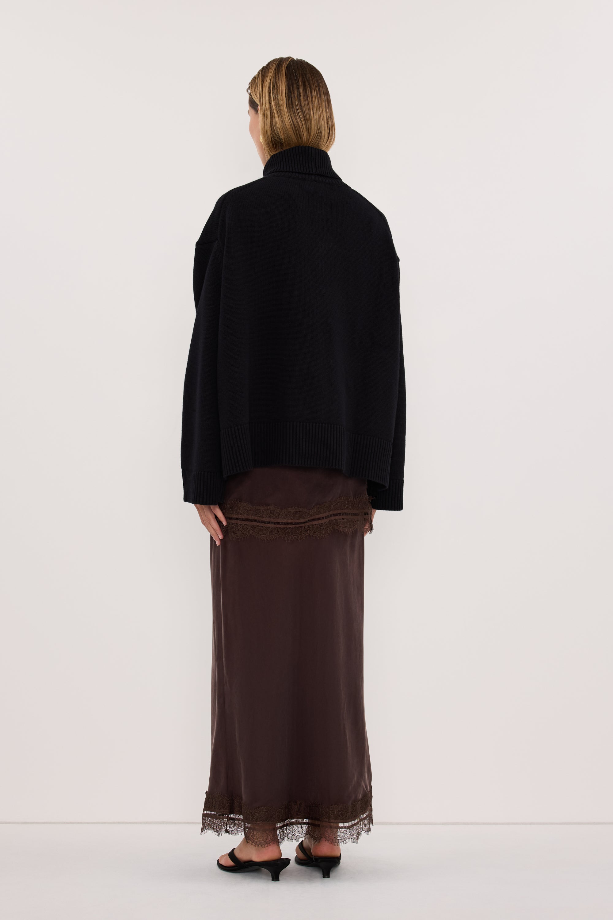 ELLA BLACK TURNBACK NECK KNIT JUMPER