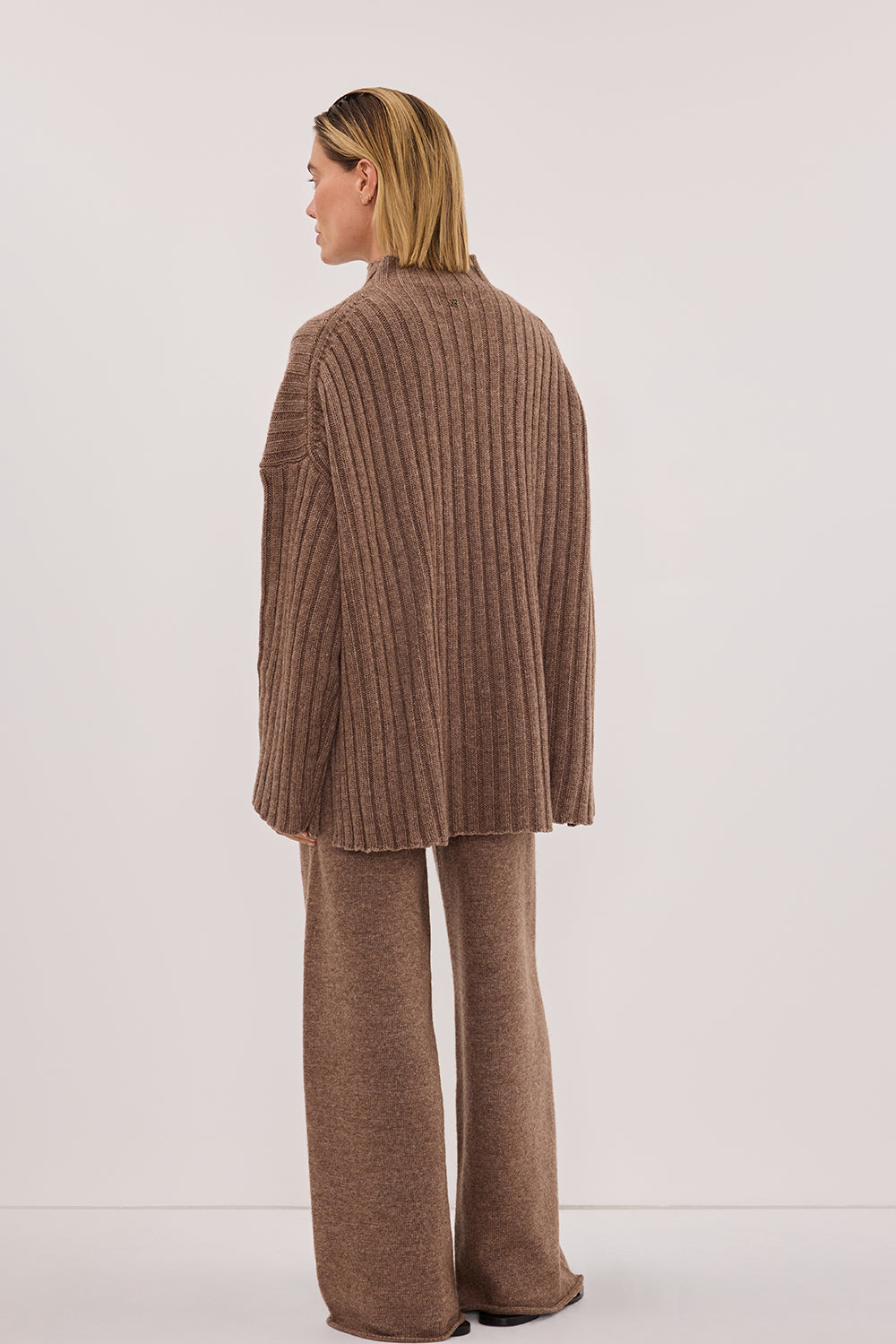 TUCSON MOCHA HIGH NECK KNIT JUMPER – DISSH